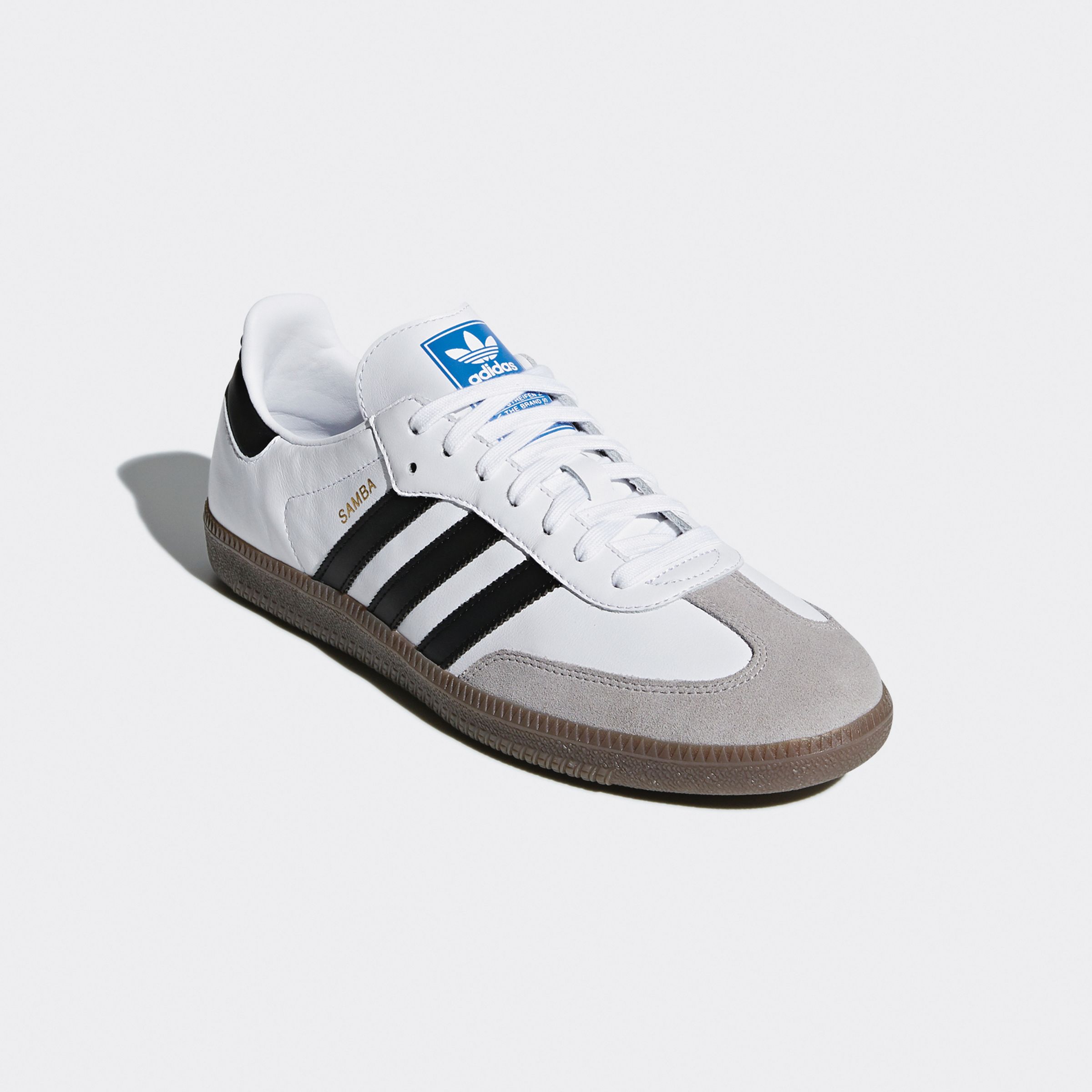 小白鞋永不退燒，這雙絕對是必得款。NT$3,490。（adidas Originals提供）