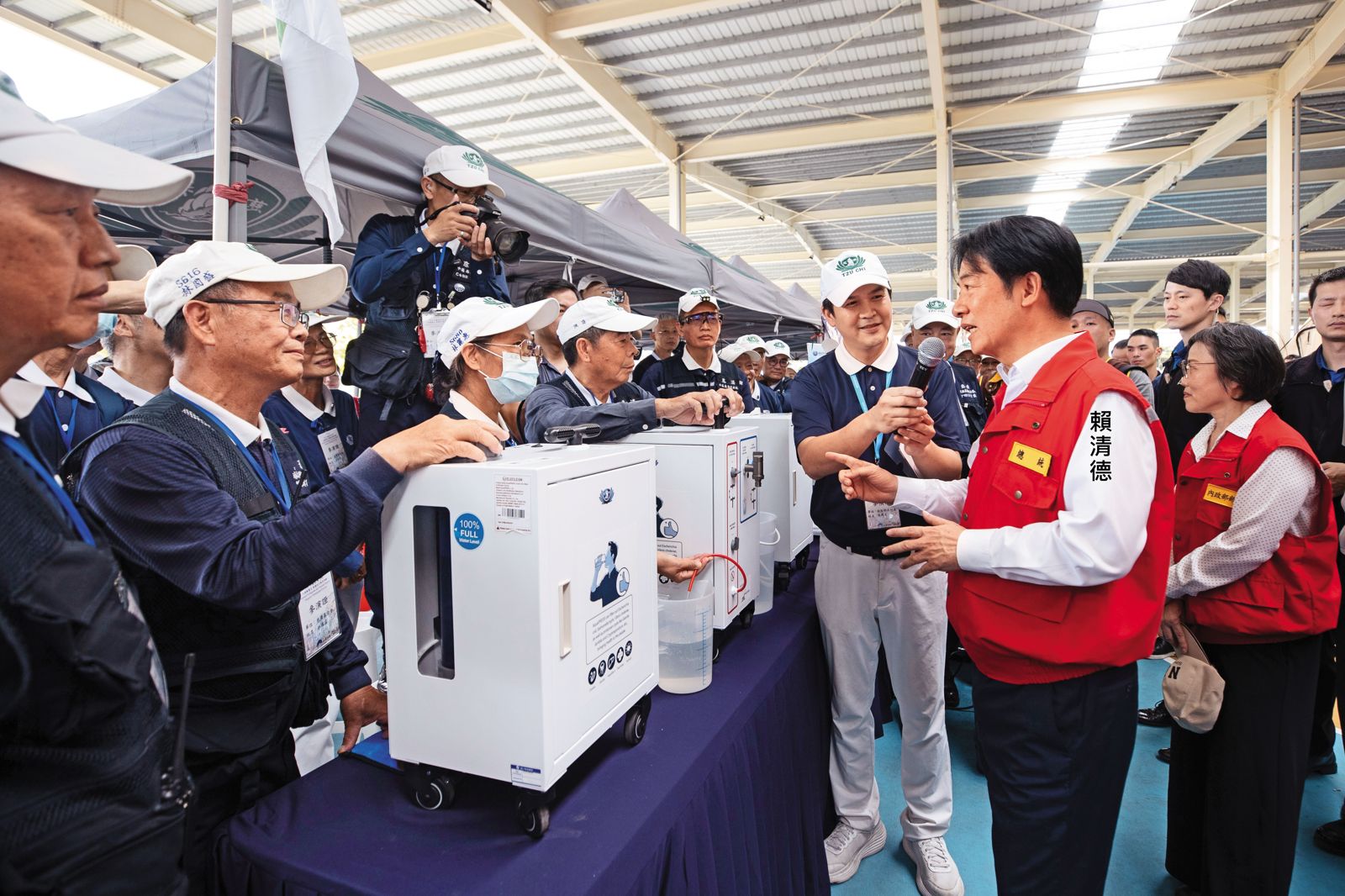 政府積極推動建構社會韌性，民間團體如慈濟等的參與至為重要。（翻攝總統府flickr）