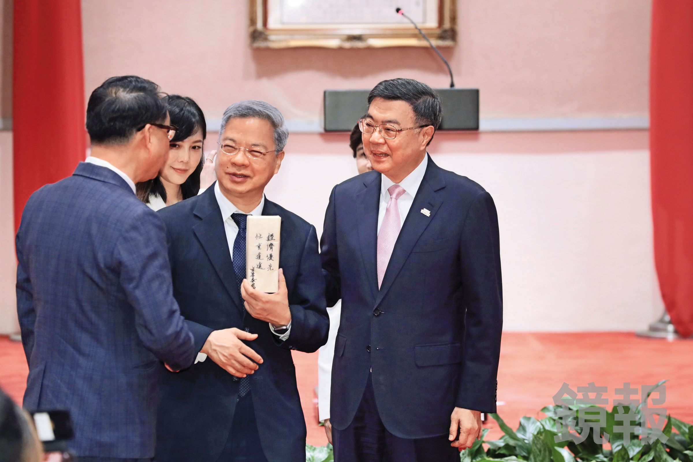 內閣改組布局考量因應對等關稅,派行政院祕書長龔明鑫出任經濟部長。(鏡報林煒凱)