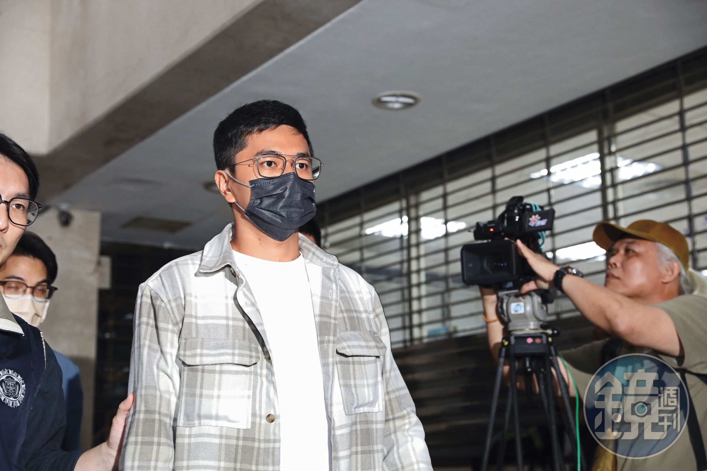 罷吳領銜人李孝亮涉偽造連署書案，訊後遭檢方以30萬元交保。