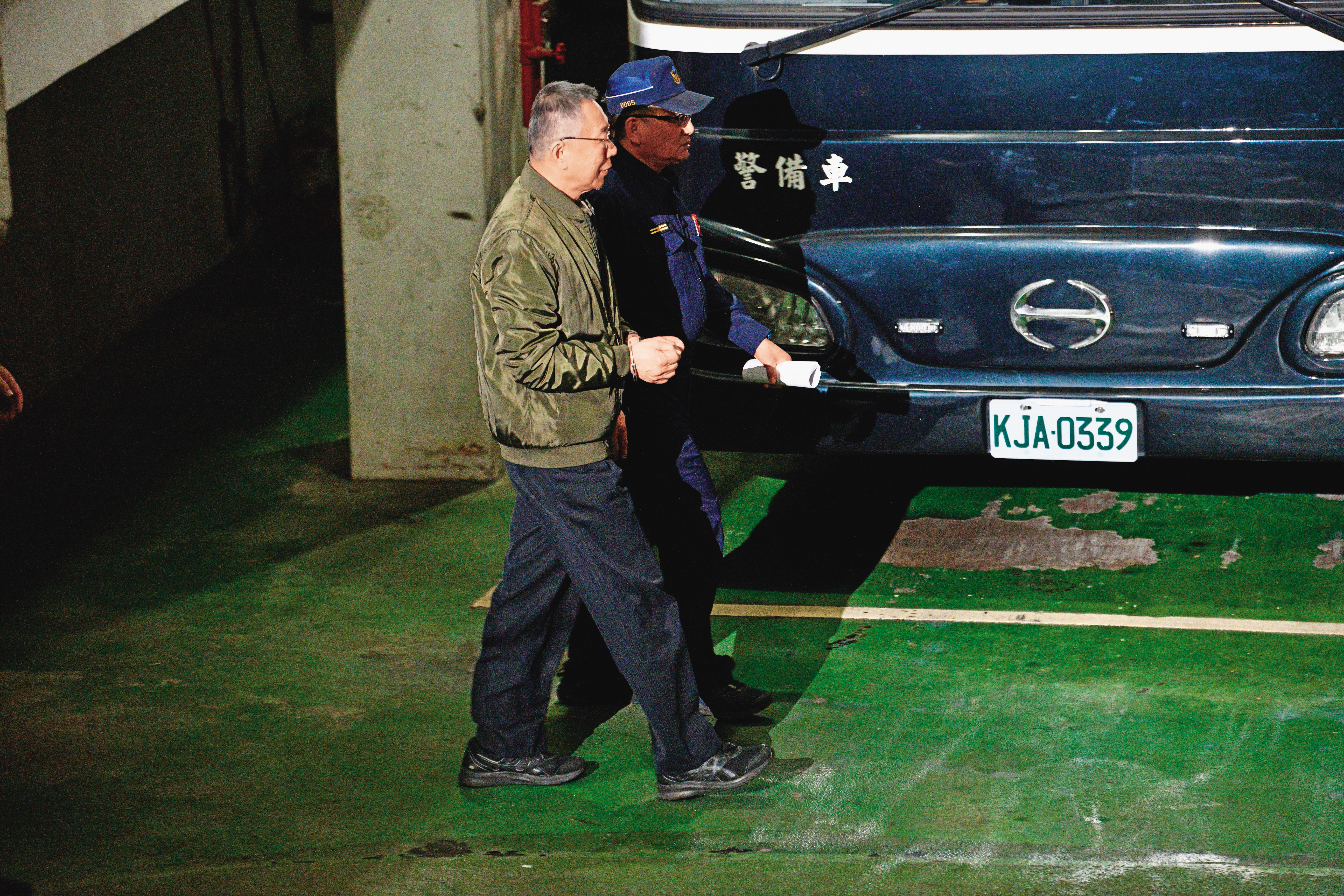 前民眾黨主席柯文哲1月2日遭裁定羈押禁見3個月，意外引爆陳智菡與蔡壁如間戰火。