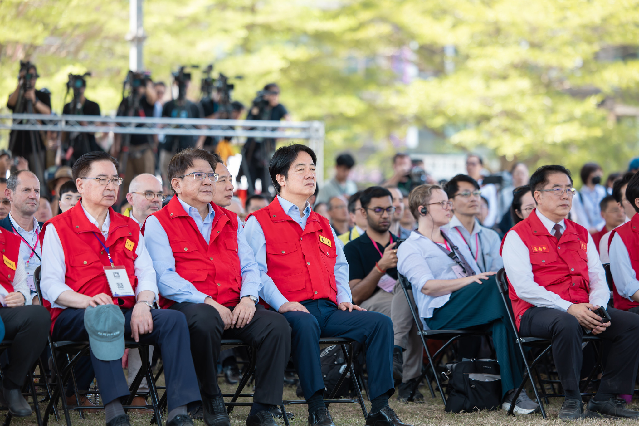 總統賴清德昨天首度在台南首度實地演練，13國駐台使節觀摩。（總統府提供）