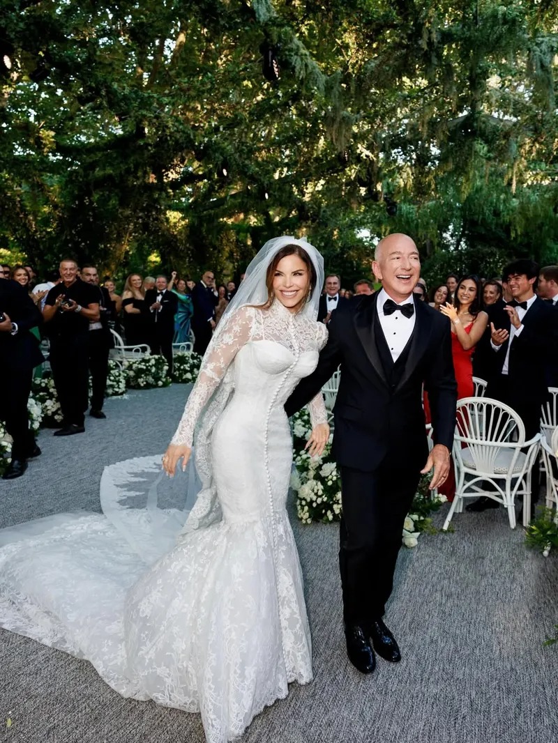 貝佐斯與桑切斯早前在義大利威尼斯完婚。（翻攝laurensanchezbezos IG）