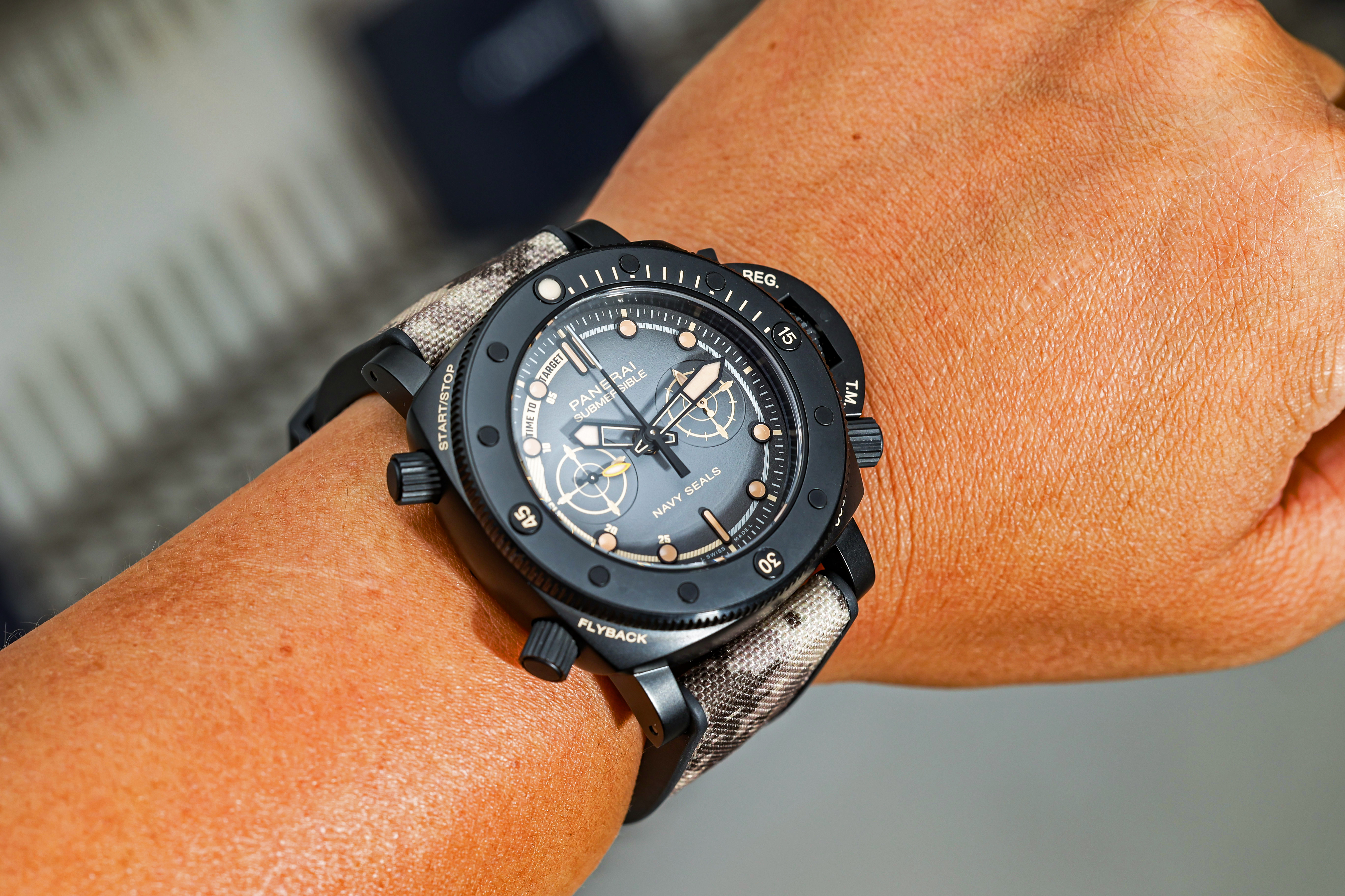 【新錶2024】攜手海豹部隊開啟軍錶新篇章！沛納海全新Submersible系列Navy SEALs特別版