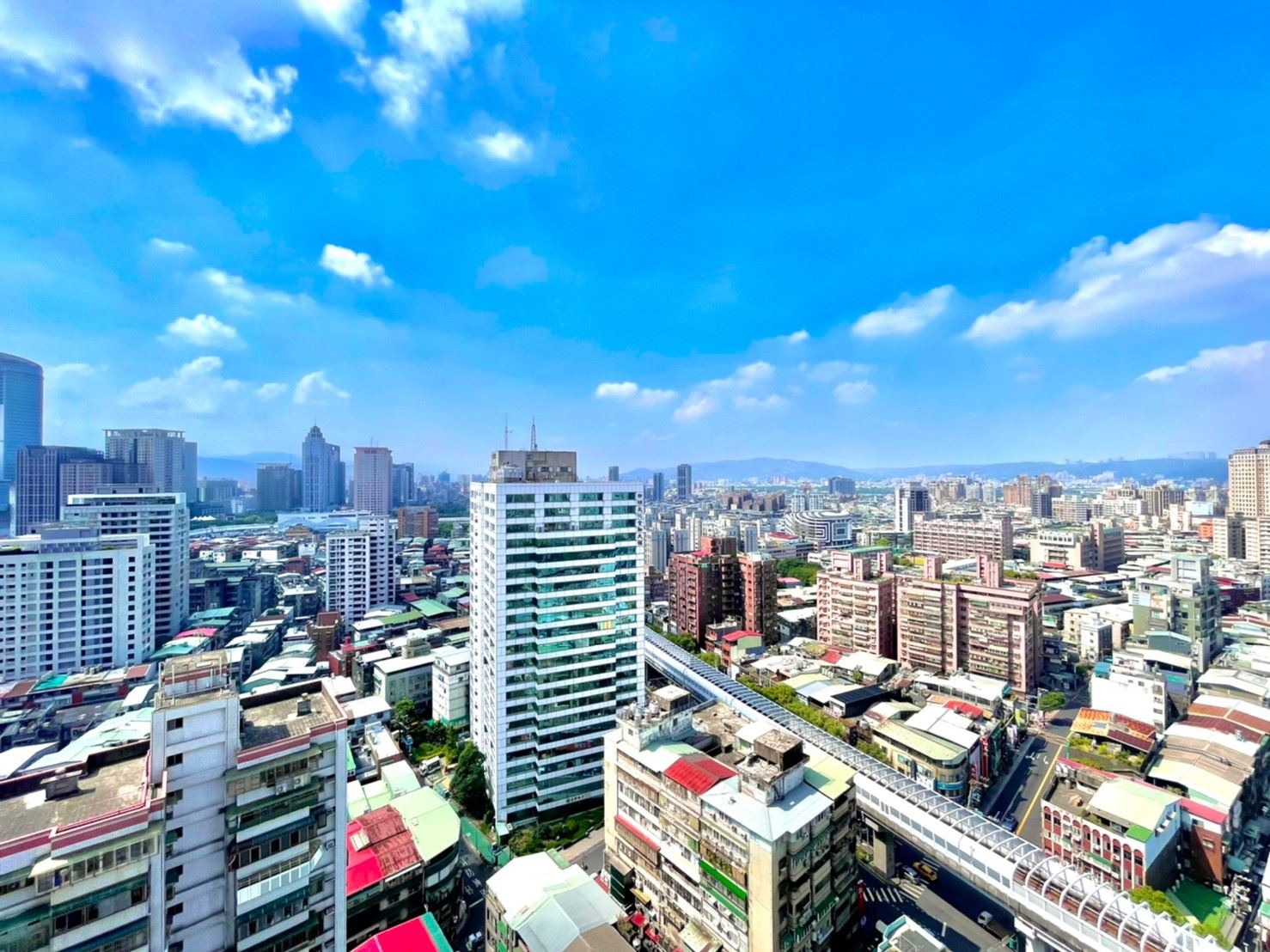 永慶房產集團統計2023年前三季新北市交易總價6000萬元以上住宅，板橋區上榜3豪宅社區，為新北市豪宅社區的熱門區域。(房市示意圖)