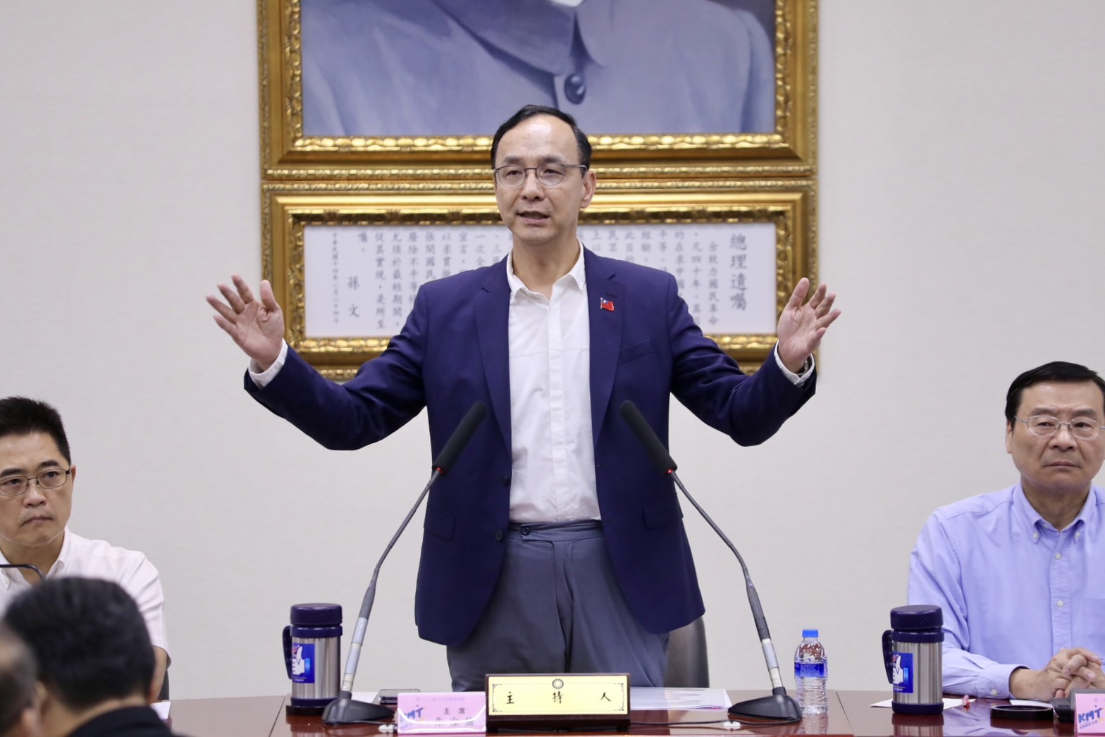 朱立倫也說，若根據國民黨內參民調， 不管「侯柯」或「柯侯」都能夠明顯超過民進黨。（國民黨文傳會提供）