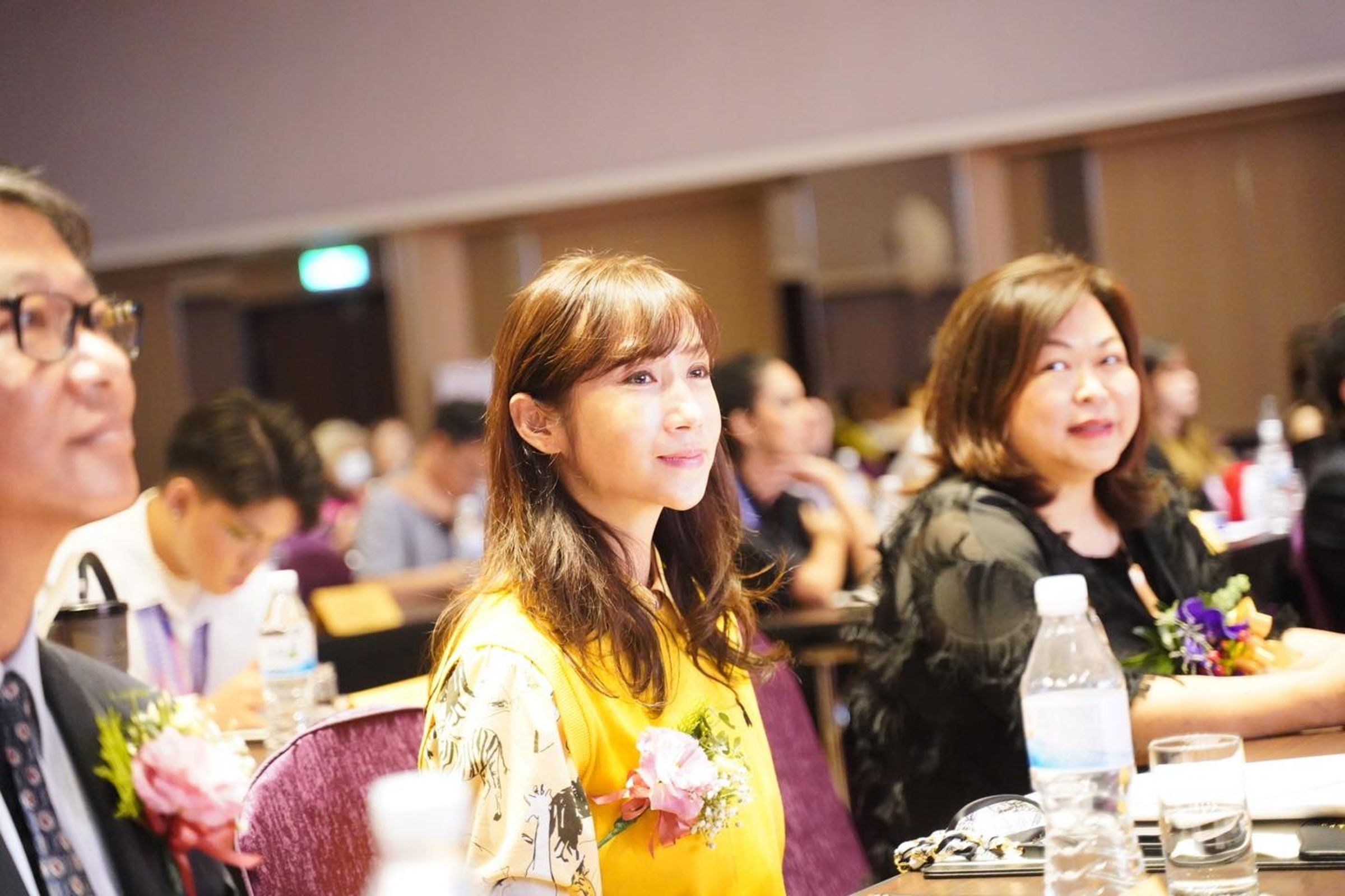 許淑華受邀擔任「2023國際時尚美學創意競賽暨國際美容金藝獎」的競賽評審。(圖/許淑華臉書)