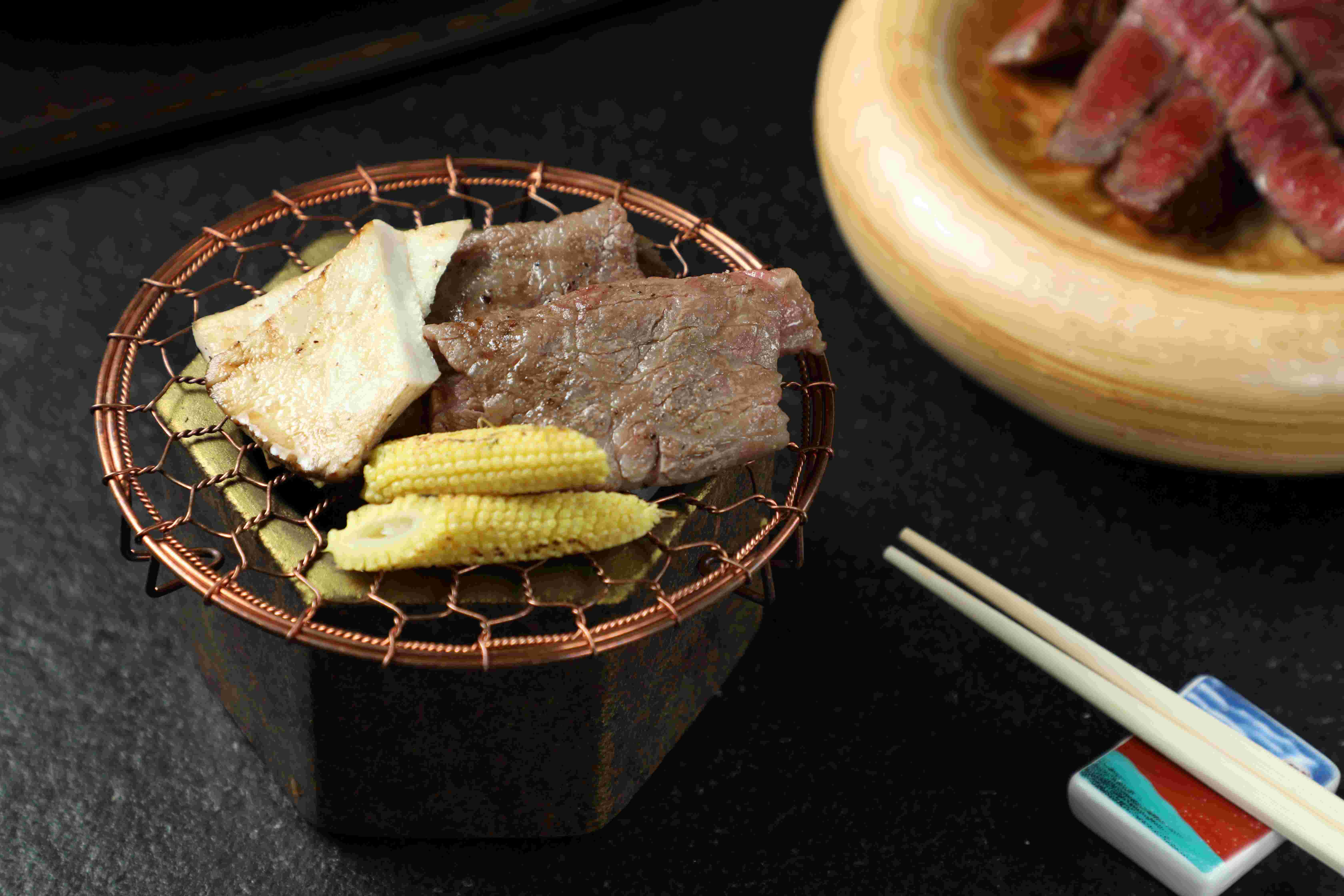 鹽味腿三角吃起來意外清爽。