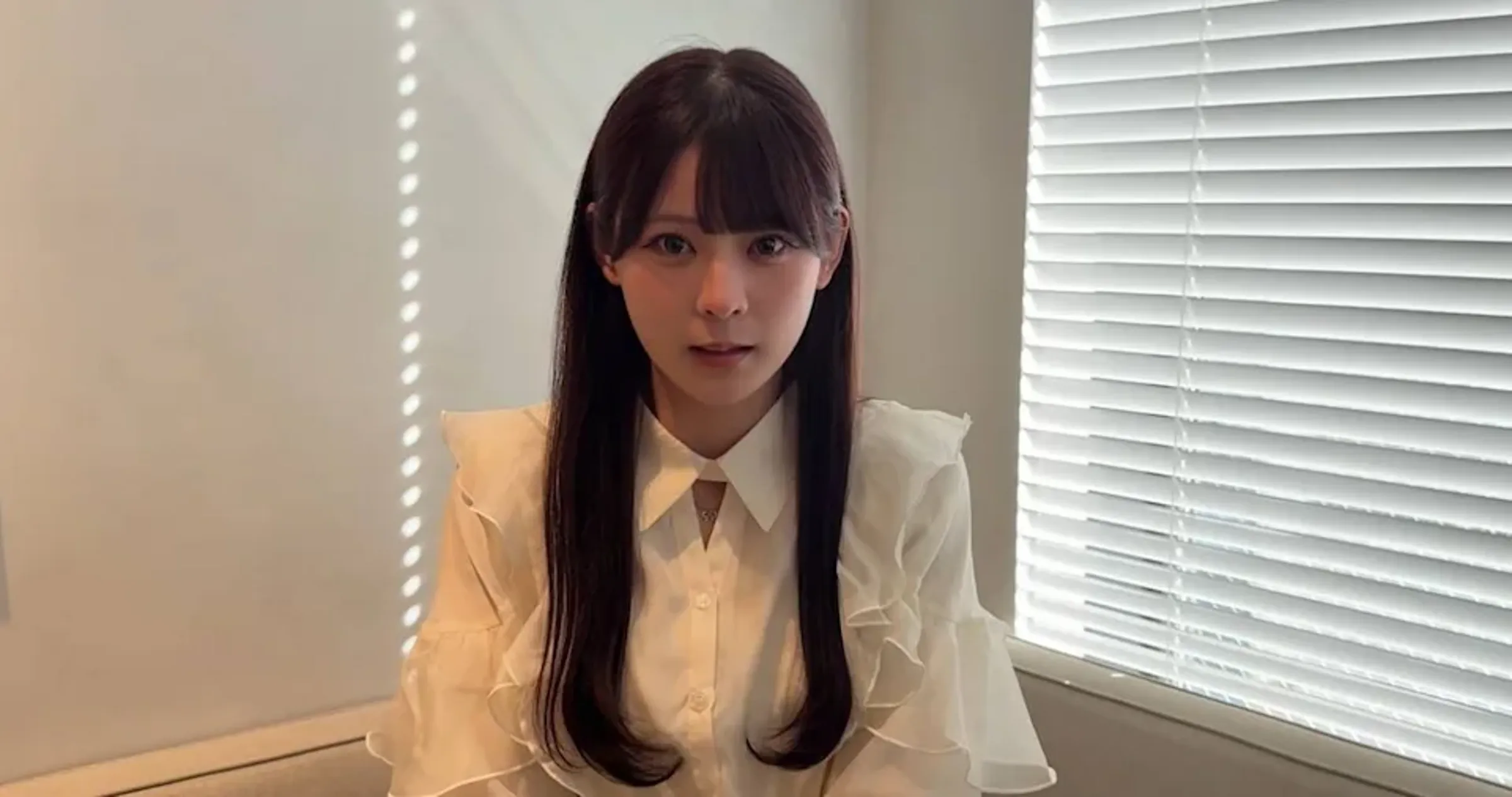 人氣女公關星乃莉亞私密片外流,拍片證實女主角就是本人。(翻攝自星乃莉亞YouTube)