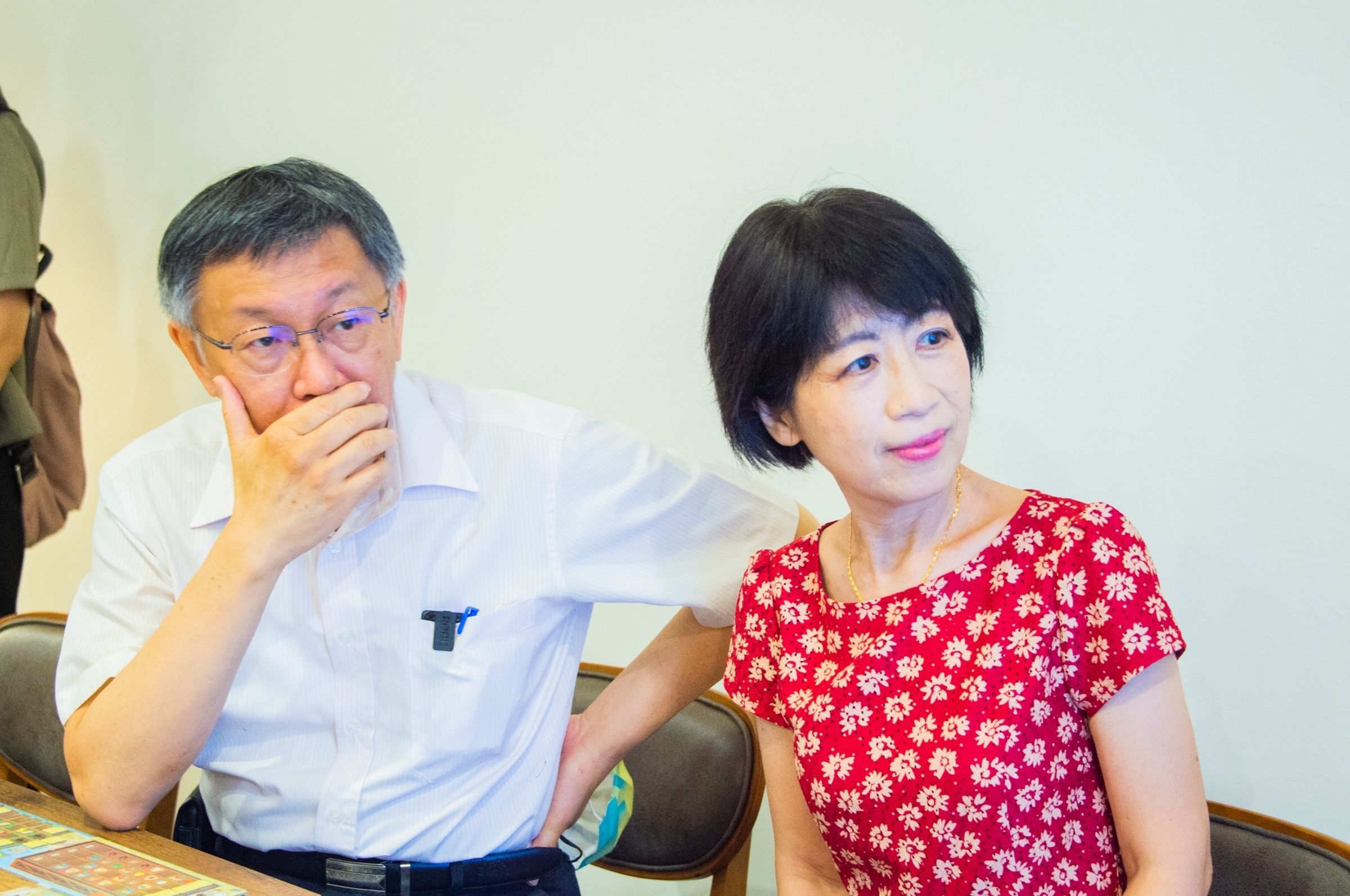 陳佩琪聲稱柯文哲是冤案,更稱「今日柯文哲 、明日任何人」。(翻攝自臉書@陳佩琪)