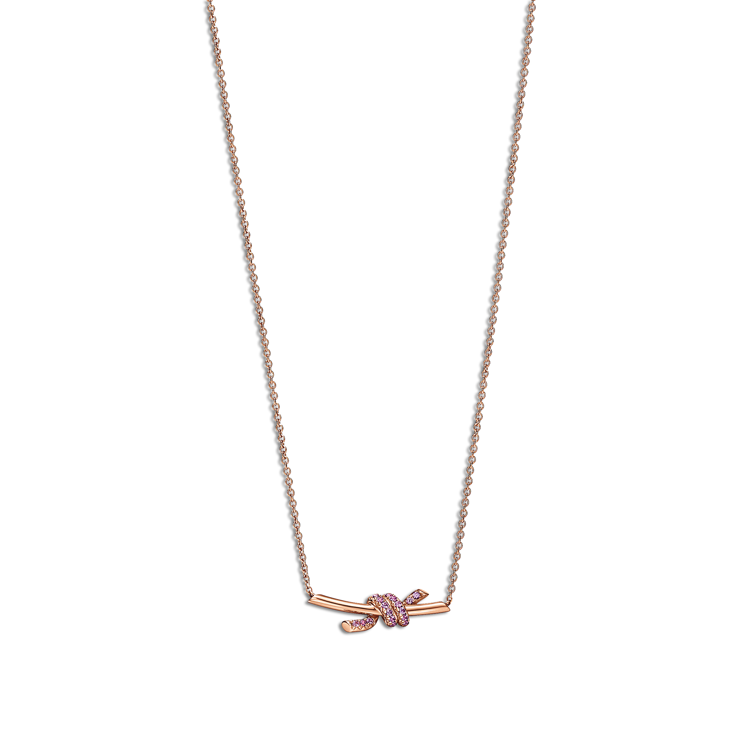 Tiffany Knot 粉色藍寶石玫瑰金鍊墜（小型款）。約NT$89,000（Tiffany & Co.提供）