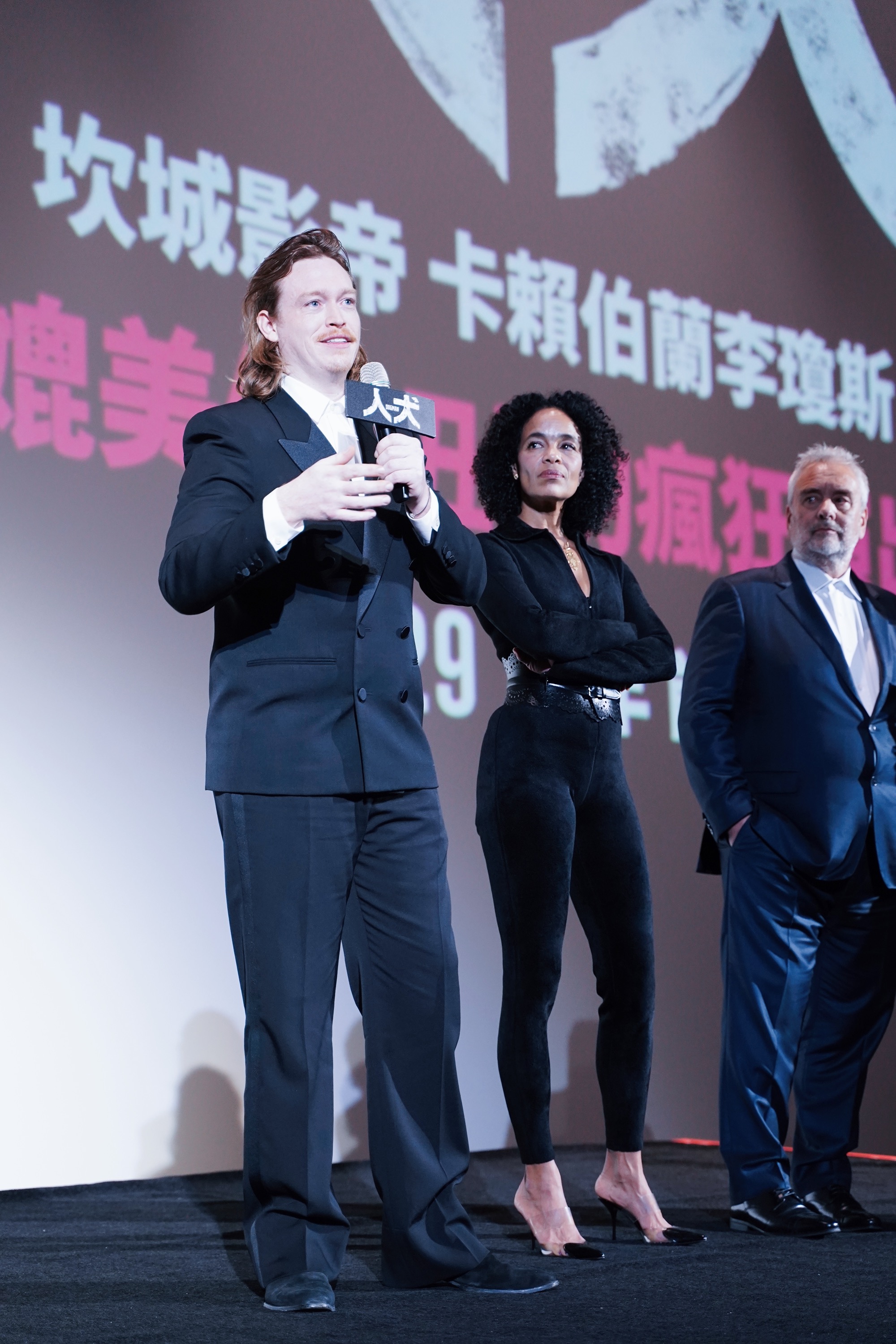 卡賴伯片中坐在輪椅上演戲，他表示在動作上的確會有所受限，但也讓他更能感同身受主角悲慘的情緒與心境。（傳影互動提供）