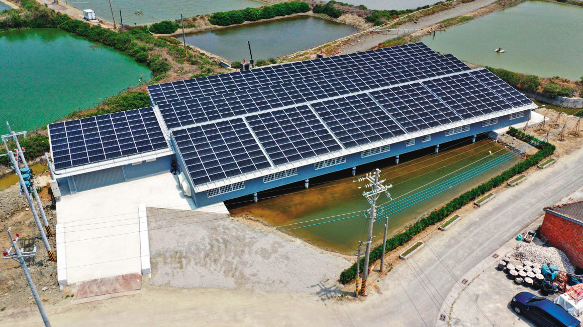 陳啟昱成立台鹽綠能公司發展太陽能光電,因弊案連連,檢調朝違反《證交法》特別背信等罪擴大偵辦中。(翻攝台鹽綠能官網)