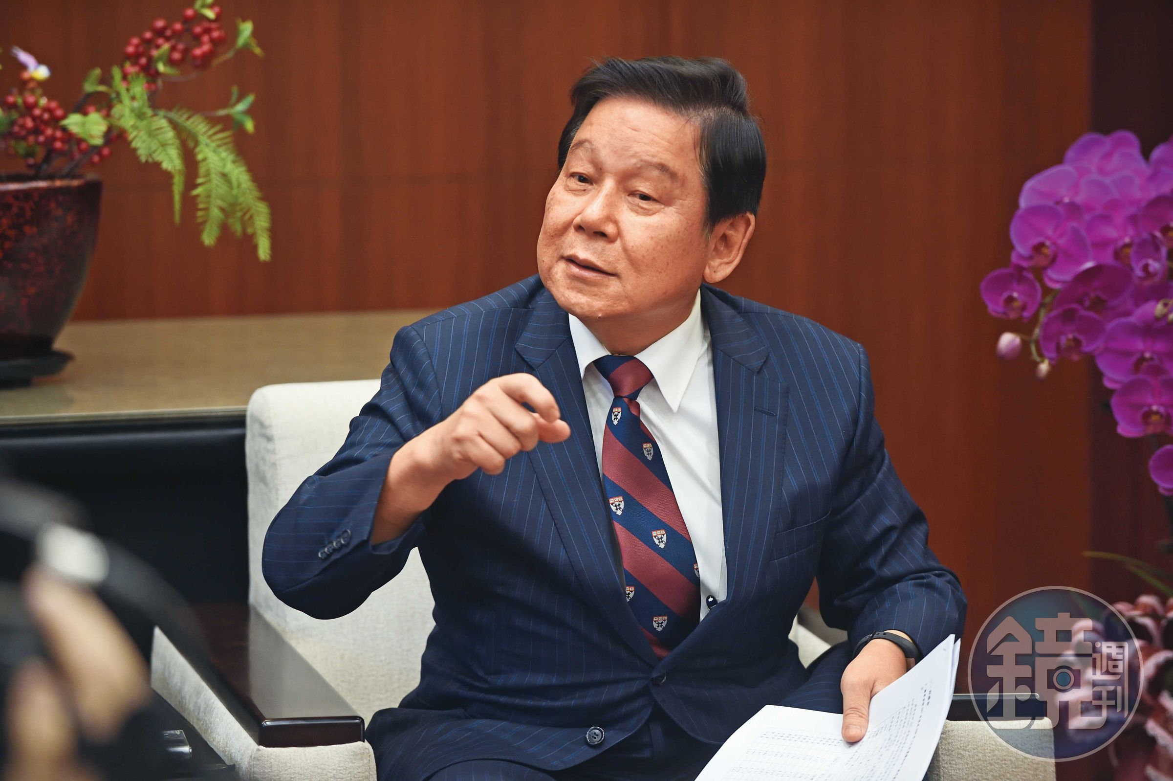 國票金董事長魏啟林為樂天商銀增資案，親自飛到日本和大股東樂天協商。