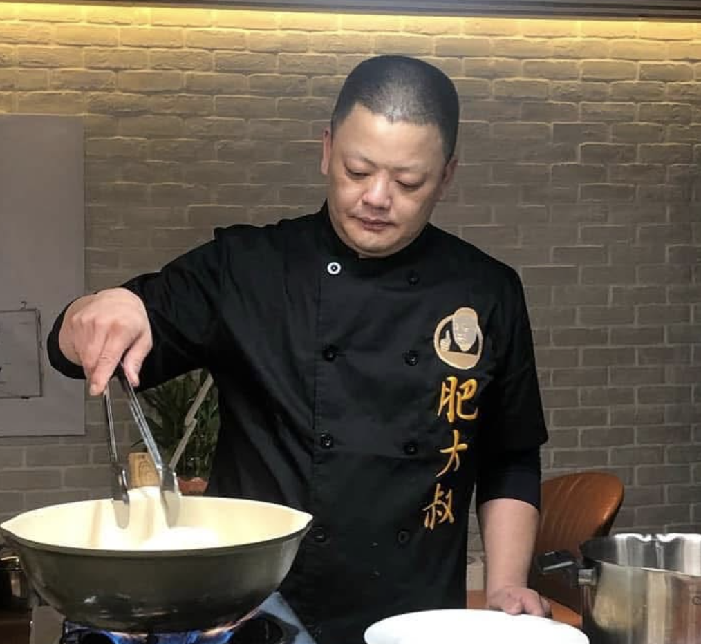 擁有97萬粉絲的知名料理網紅「肥大叔」驚傳離世,粉專發文證實噩耗。(翻攝自臉書)