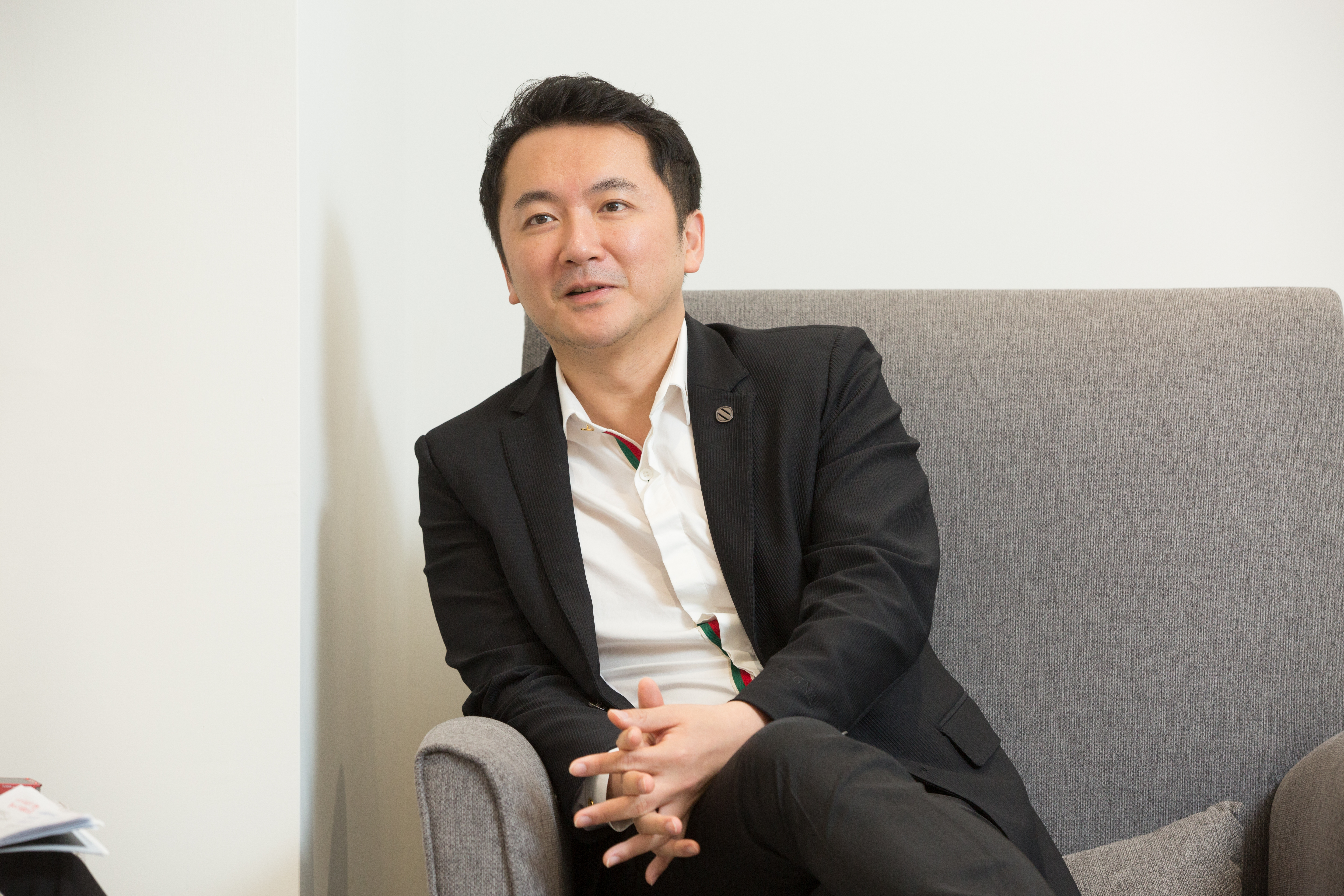 謝佳憲在當醫生之前，曾開過漫畫店，這個經歷也教會他什麼是創業。