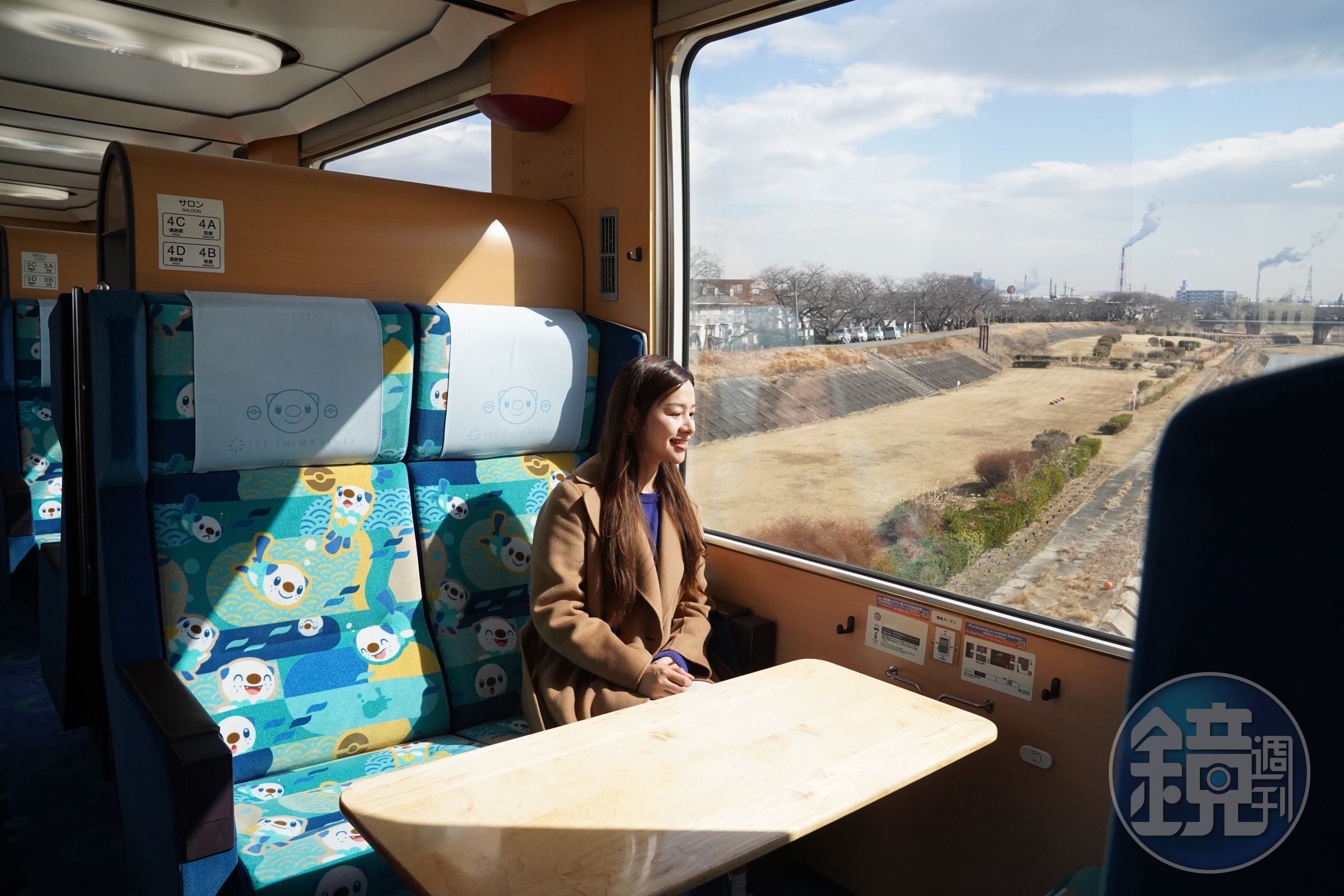 搭乘近畿日本鐵道最新推出的觀光列車「水水獺 Liner」可暢遊三重縣伊勢志摩地區周邊景點。
