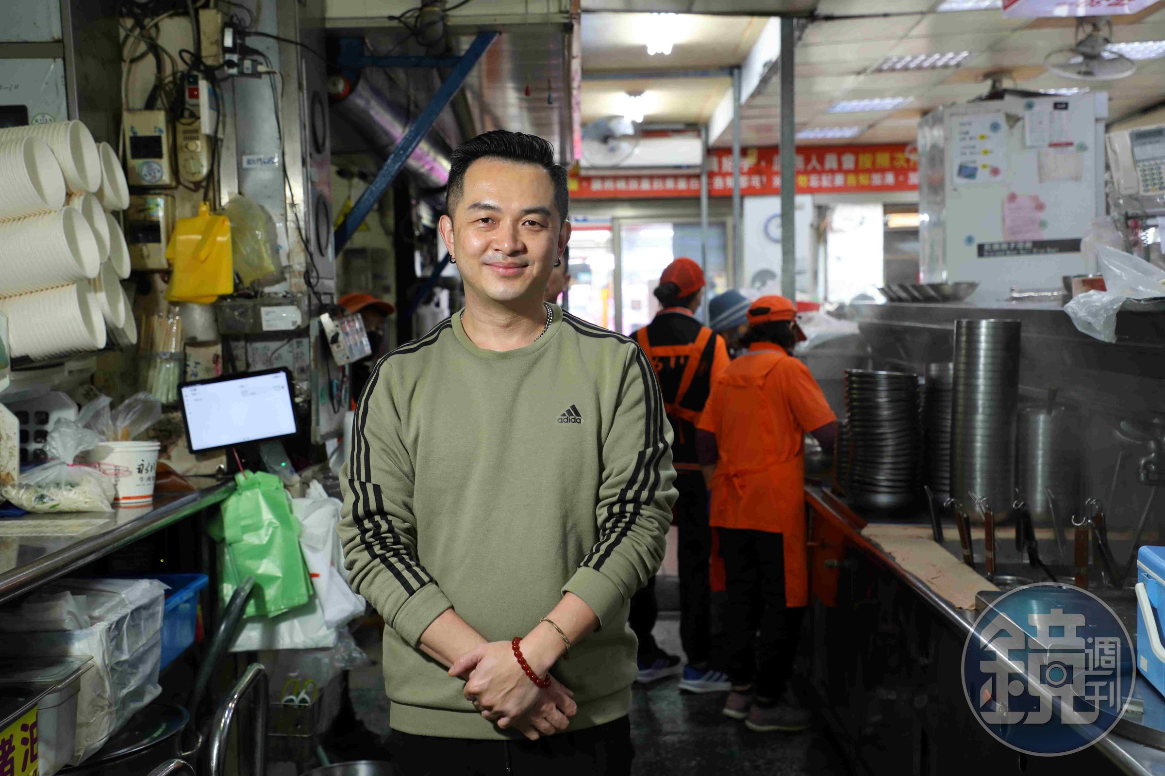 第三代老闆魏一鳴也推出咖哩飯等新品,吸引不同客群。