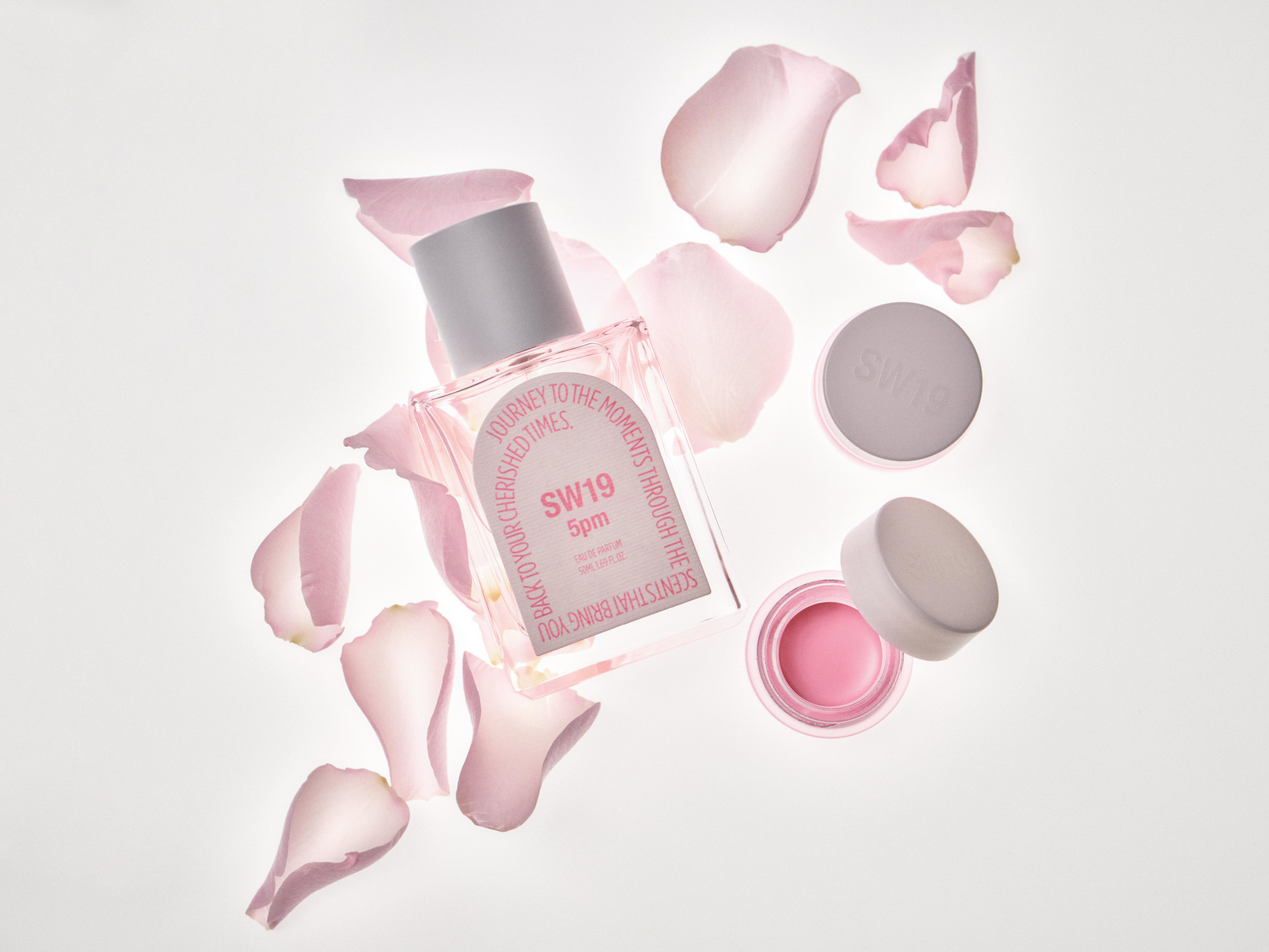 SW19 5pm淡香精。NT$3,280/50ml