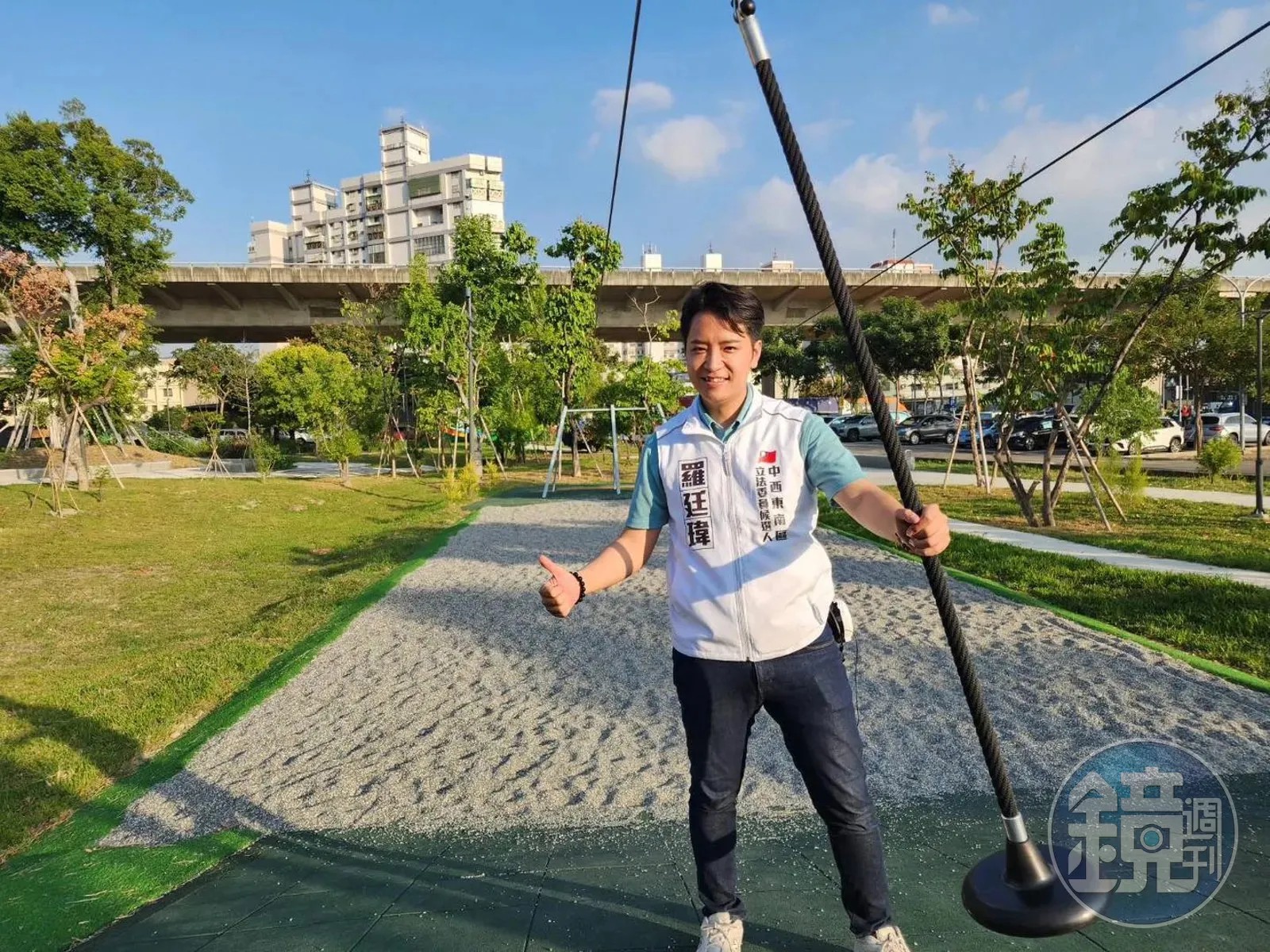 立委羅廷瑋擔任台中市環保局採購案評委，引起爭議。為此，工程會將修法，增訂「羅廷瑋條款」，禁止民代擔任行政機關採購案評委。（本刊資料照）