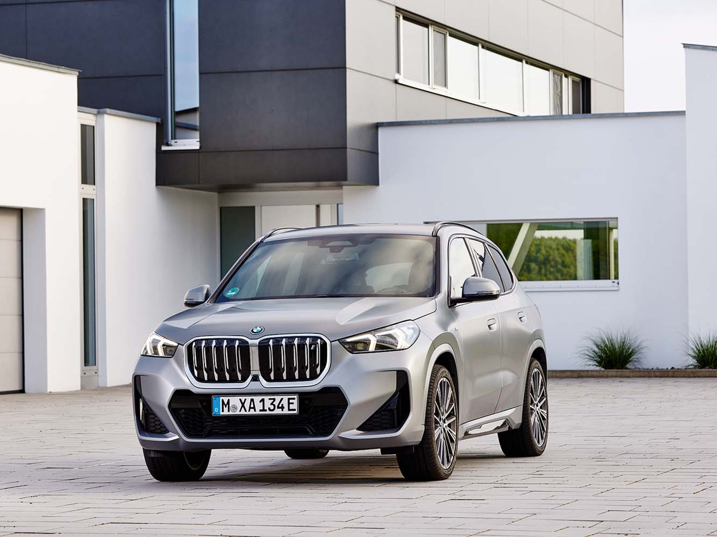 BMW iX1 xDrive30
