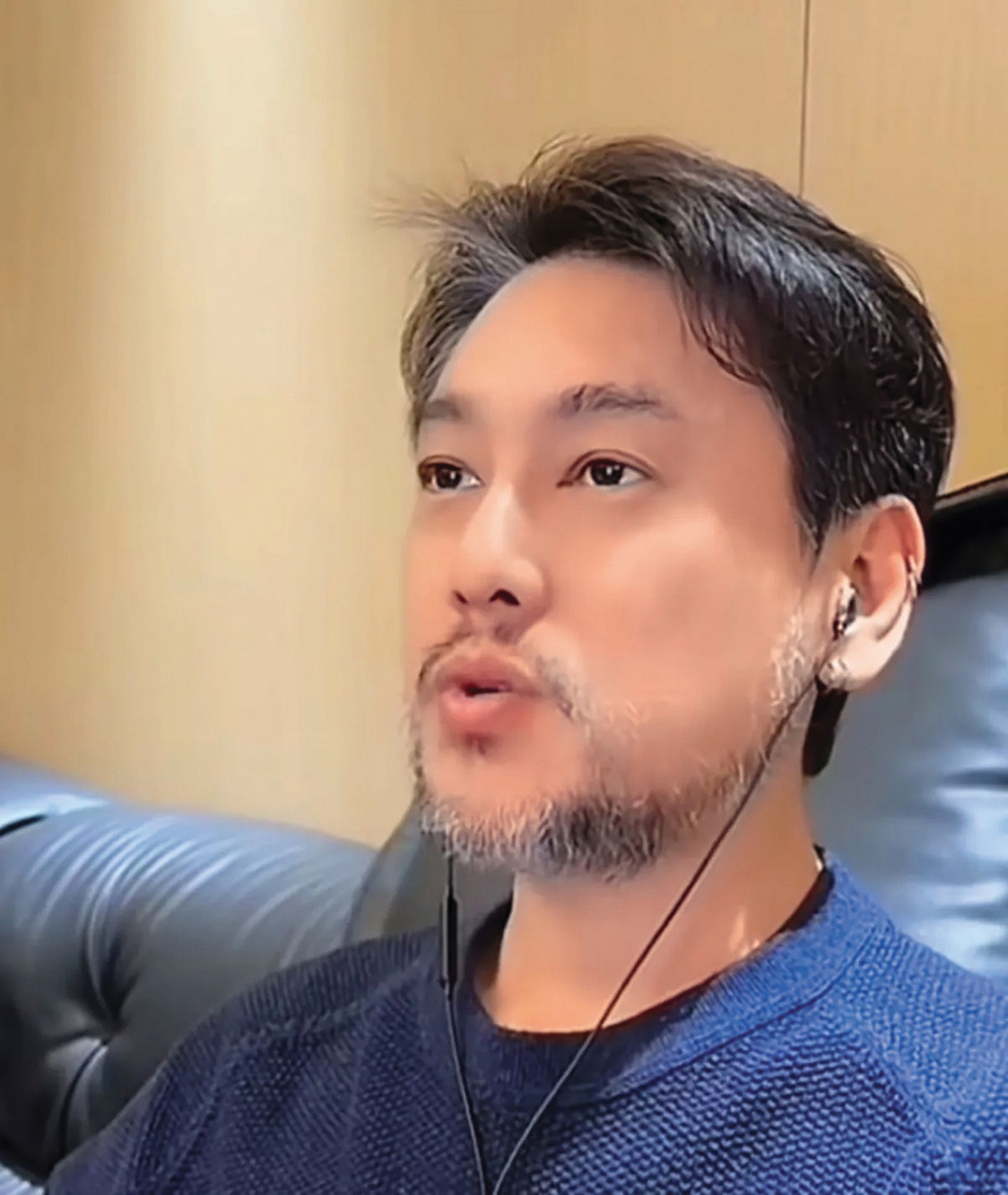 朱孝天曾為自己的失控發言道歉，最新公開的落腮鬍照看起來頗為憔悴。（翻攝自朱孝天微博）