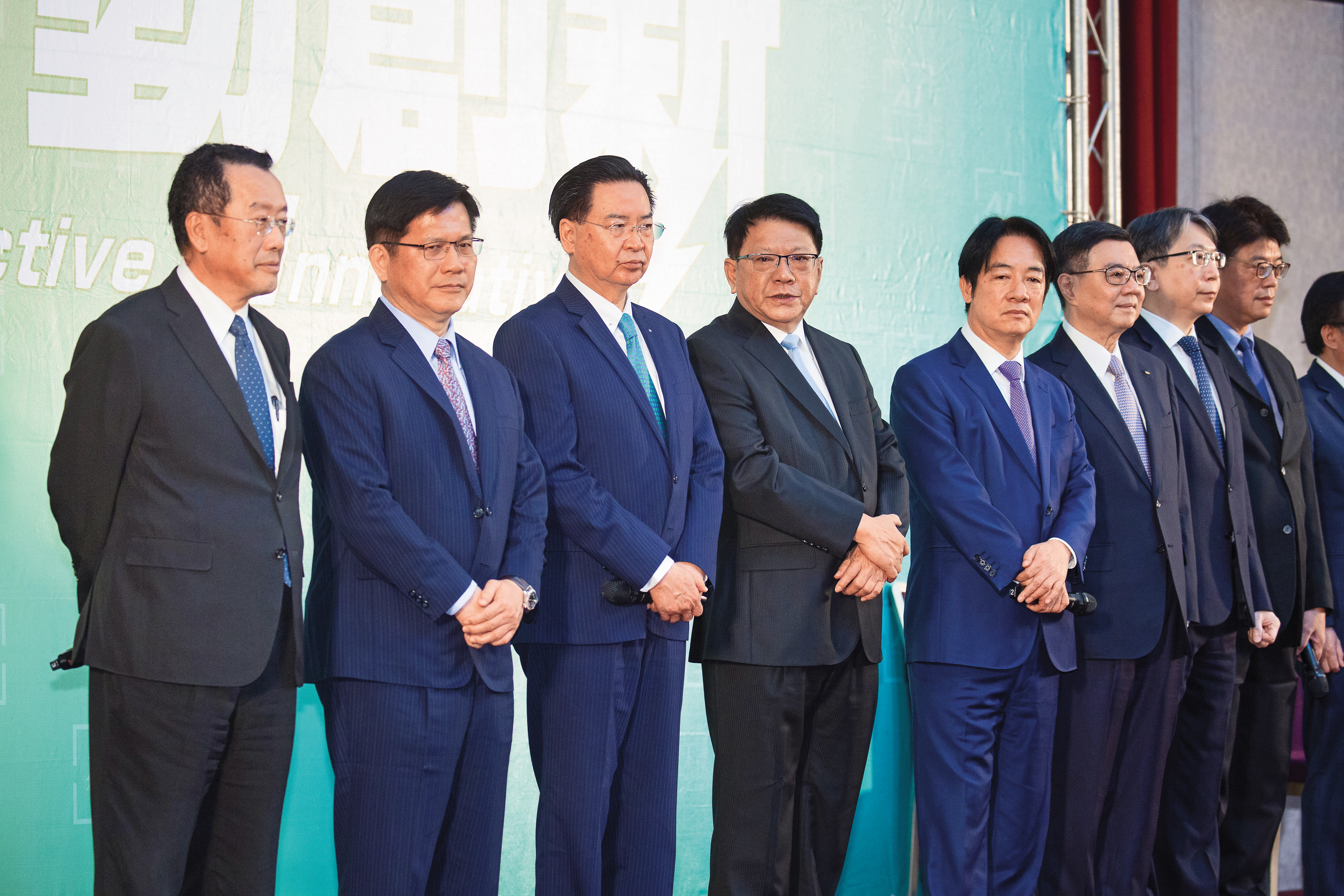 賴清德國安團隊屢起勃谿，連外國友人都關注。