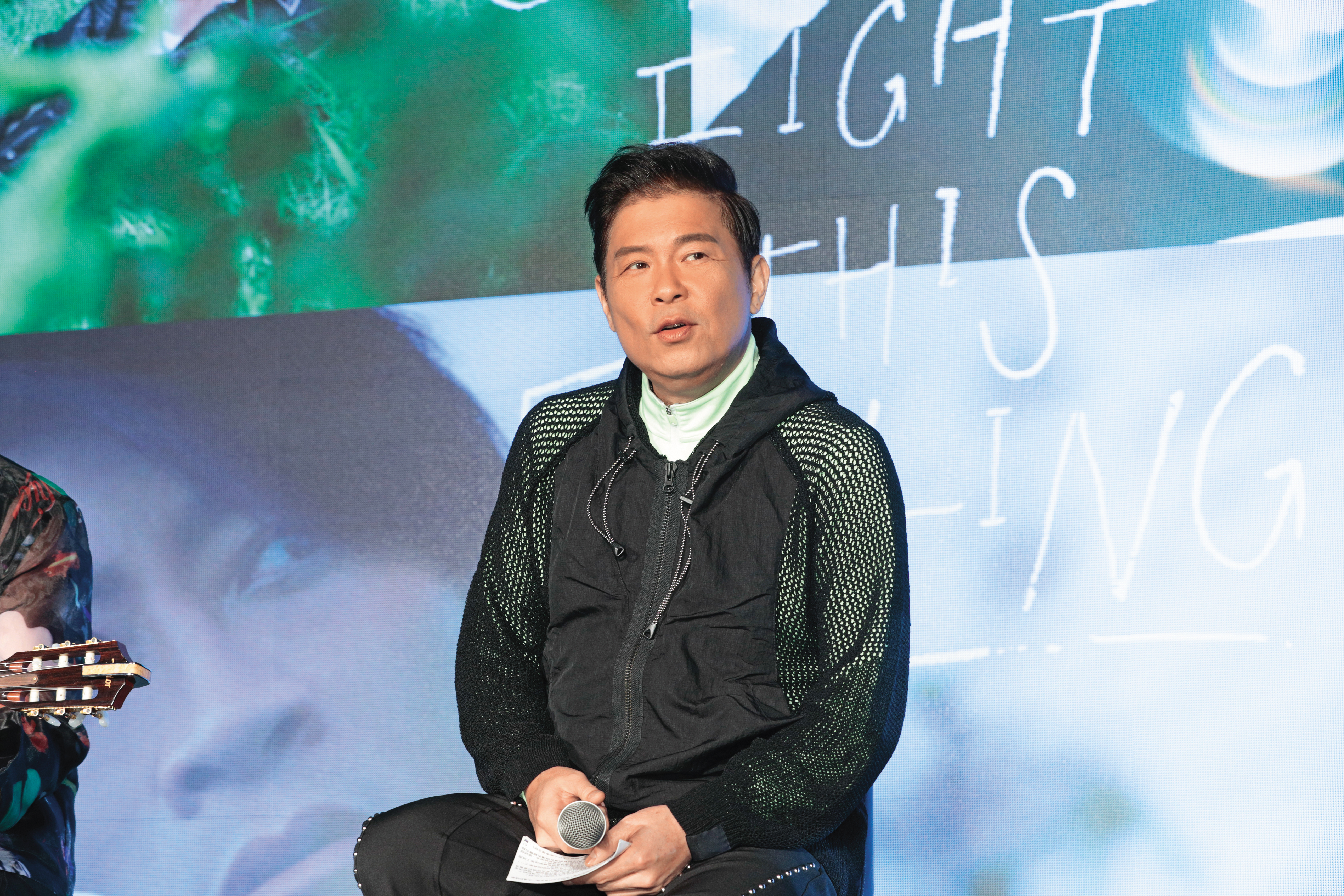 曾國城對房地產的眼光獨到，在台北至少擁有四間房產，總值約新台幣四億元。