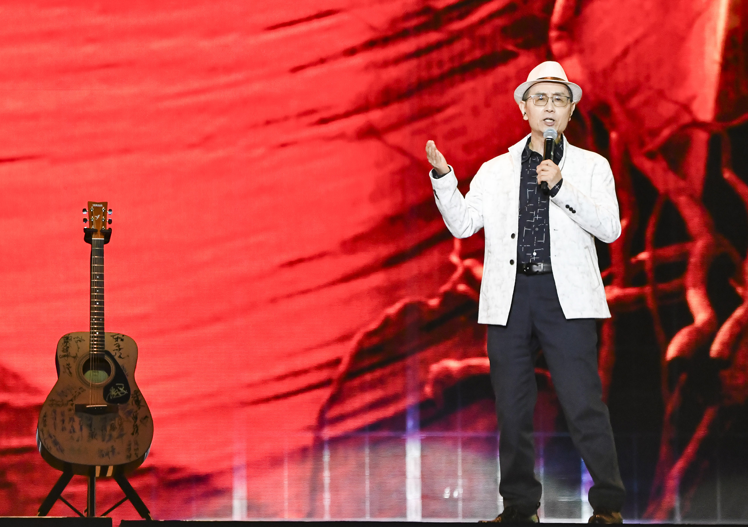 楊弦過世前最後舞台身影。(中華音樂人交流協會提供)