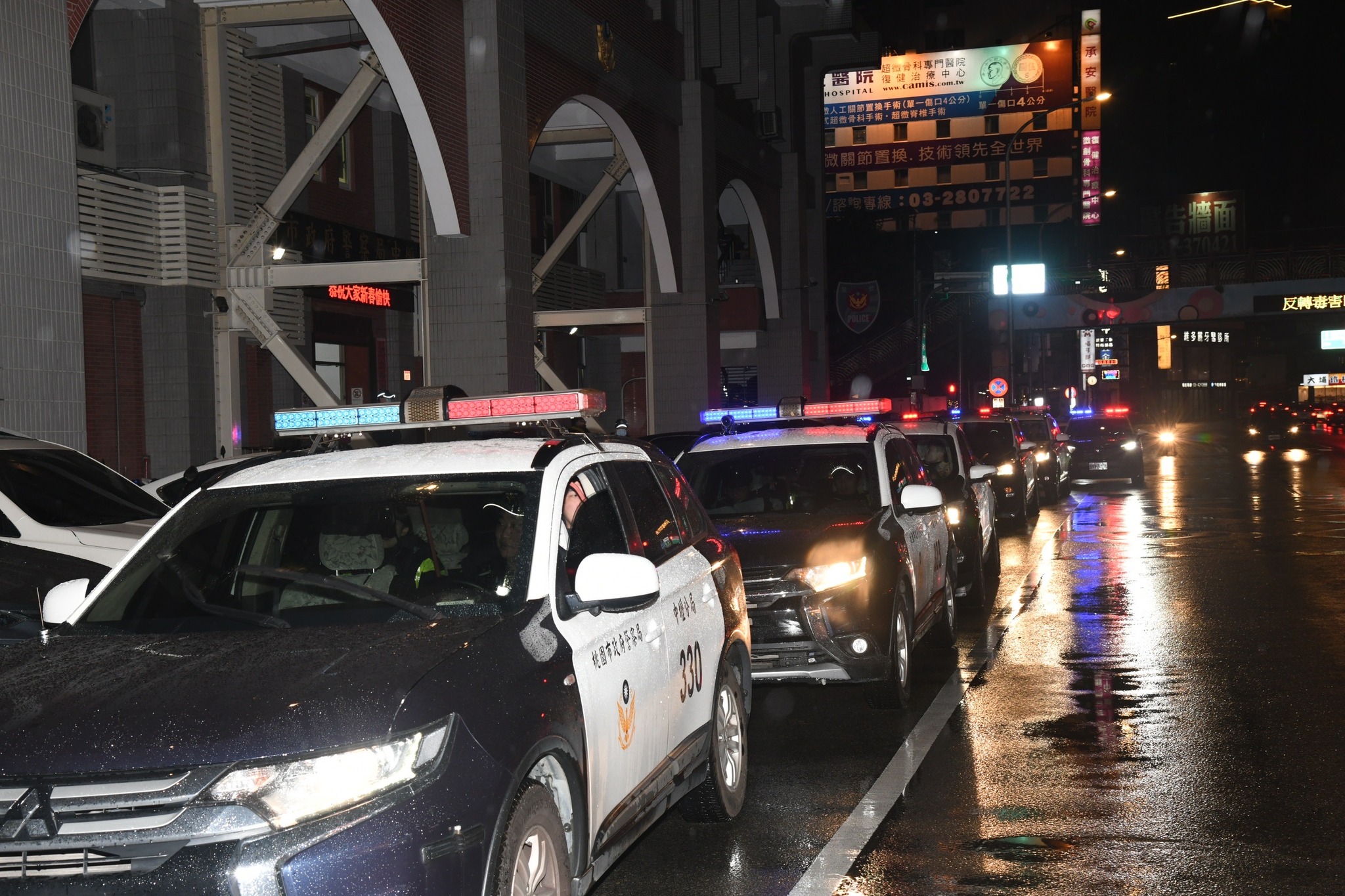 桃園警抖音自稱我是中國人」，中壢分局出手了。（翻攝中壢分局臉書）