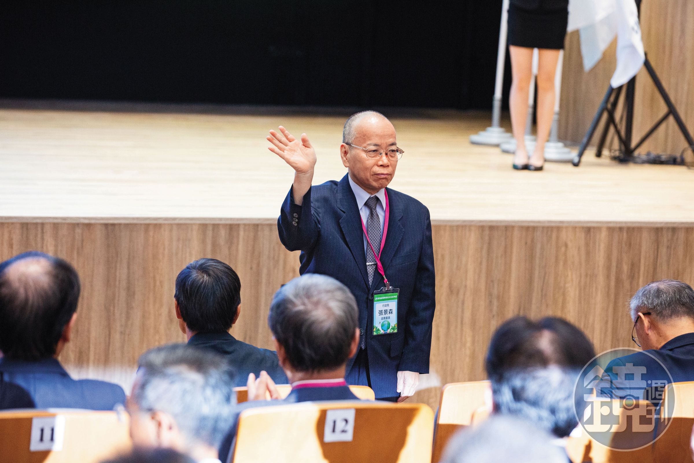 時任行政院政務委員張景森(圖)曾遭黃國昌狗仔隊跟監,幸好司機察覺報警抓包。