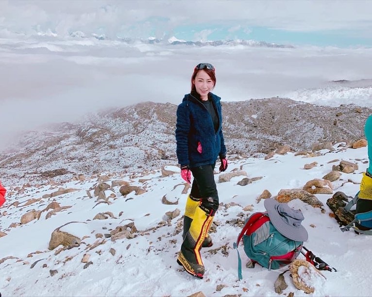 曾格爾這2年話題滿滿，近期她對相關爭議都不予回應。（翻攝自曾格爾臉書）