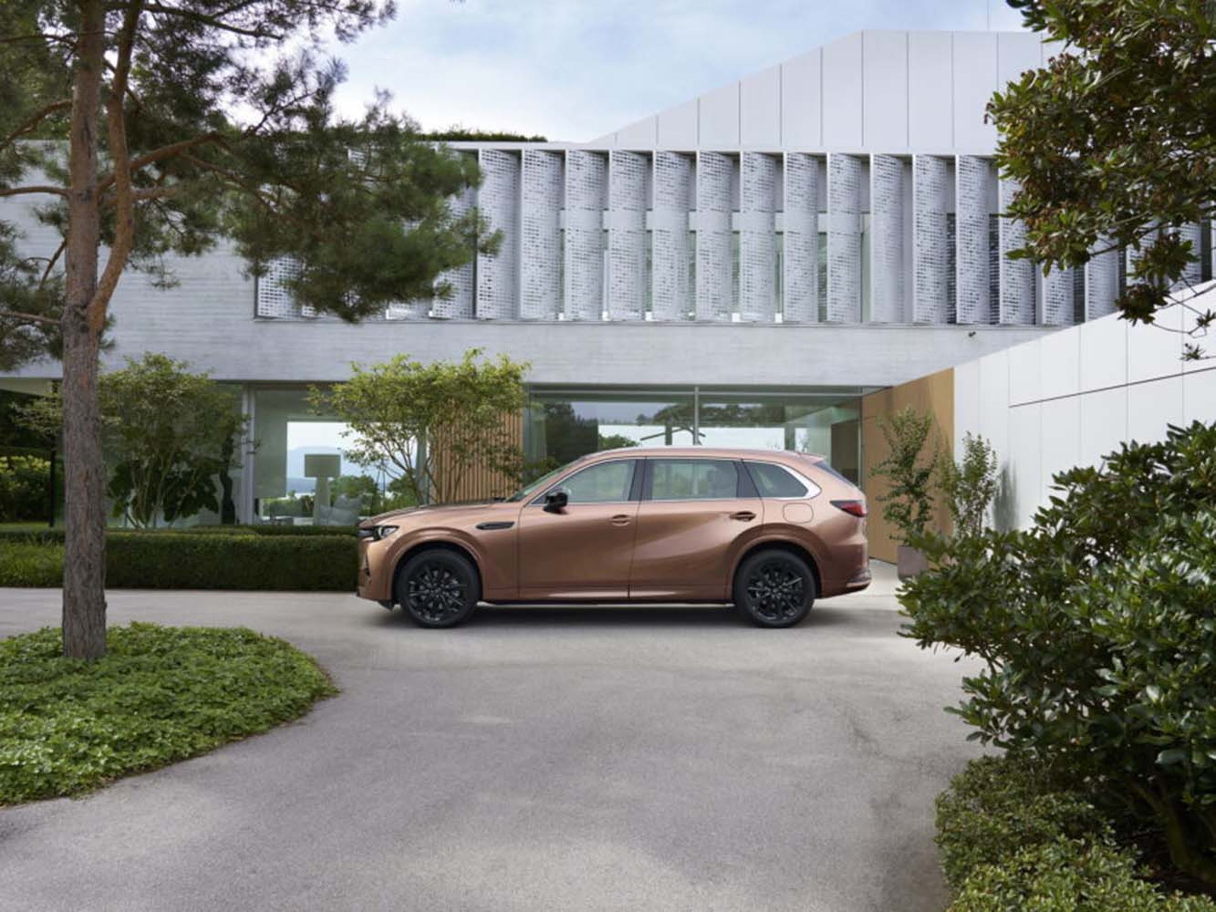車長較CX-60更長，但比CX-70與CX-90短。