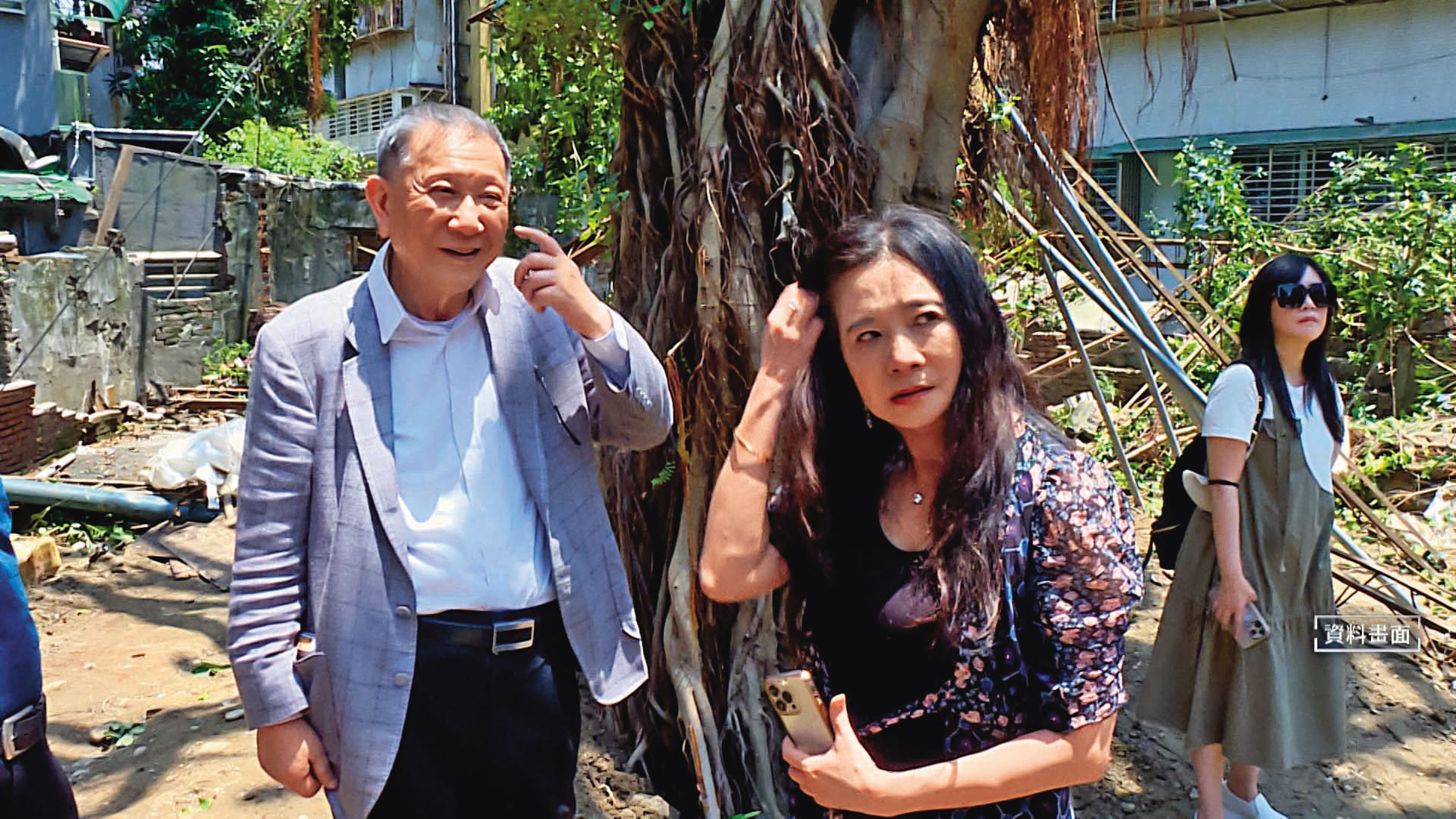 沈慶京涉行賄應曉薇(中)逾4,500萬元,其中1,500萬元流向不明,金額恰好與柯文哲涉收賄數字相同,檢廉正在追查其中是否有所關聯。(鏡新聞提供)