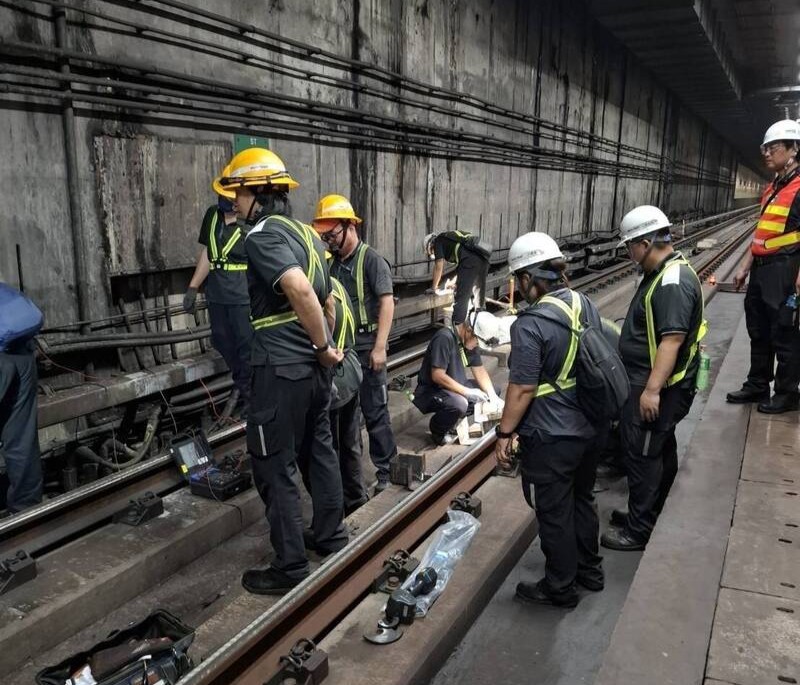 台北捷運板南線昨(22日)20時,列車行經板橋站附近時疑似聽見像「爆炸聲」的巨大聲響。(北捷提供)