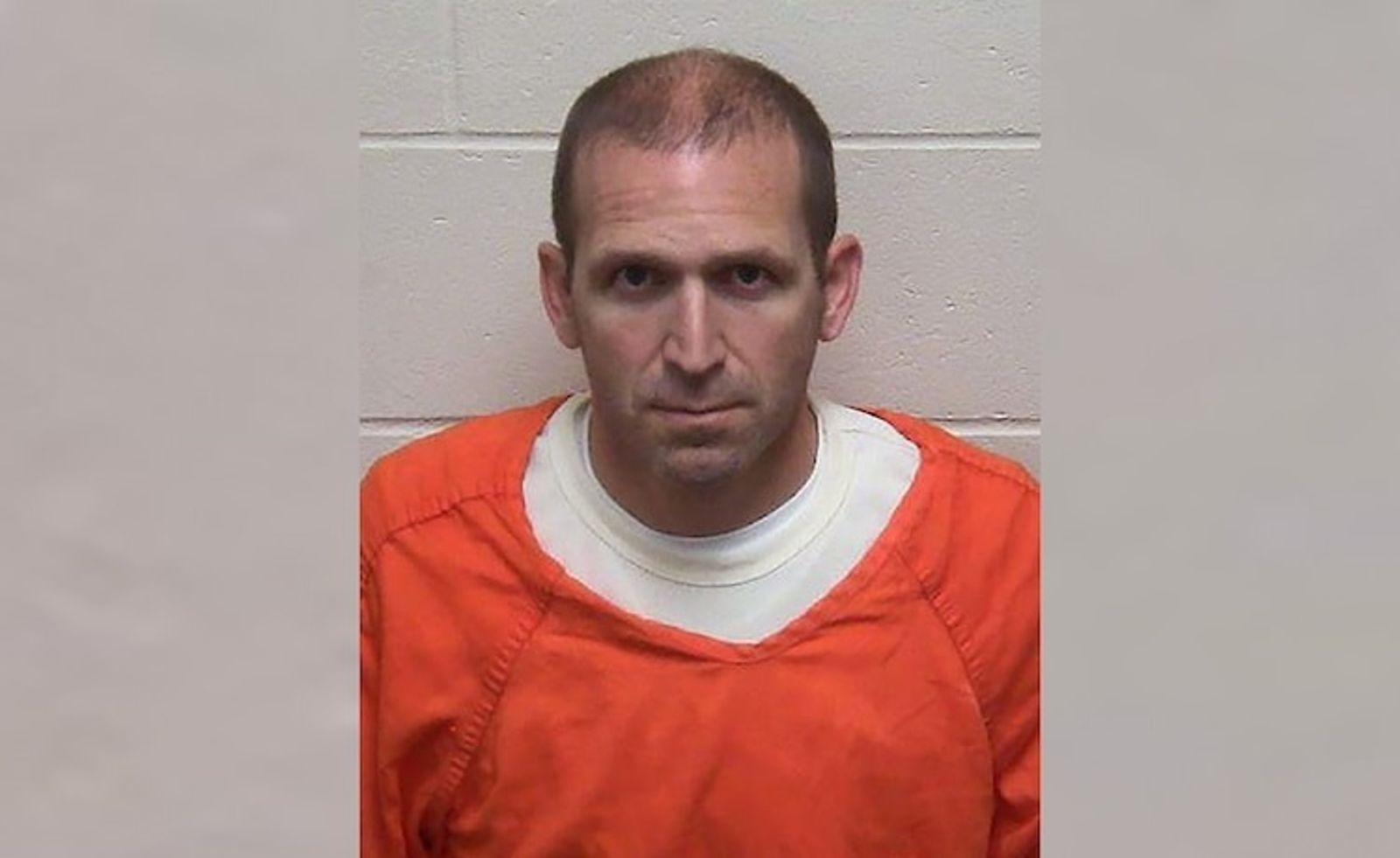 3寶爸暈船女網友不惜「泛舟假死」。（翻攝自綠湖縣警長辦公室）