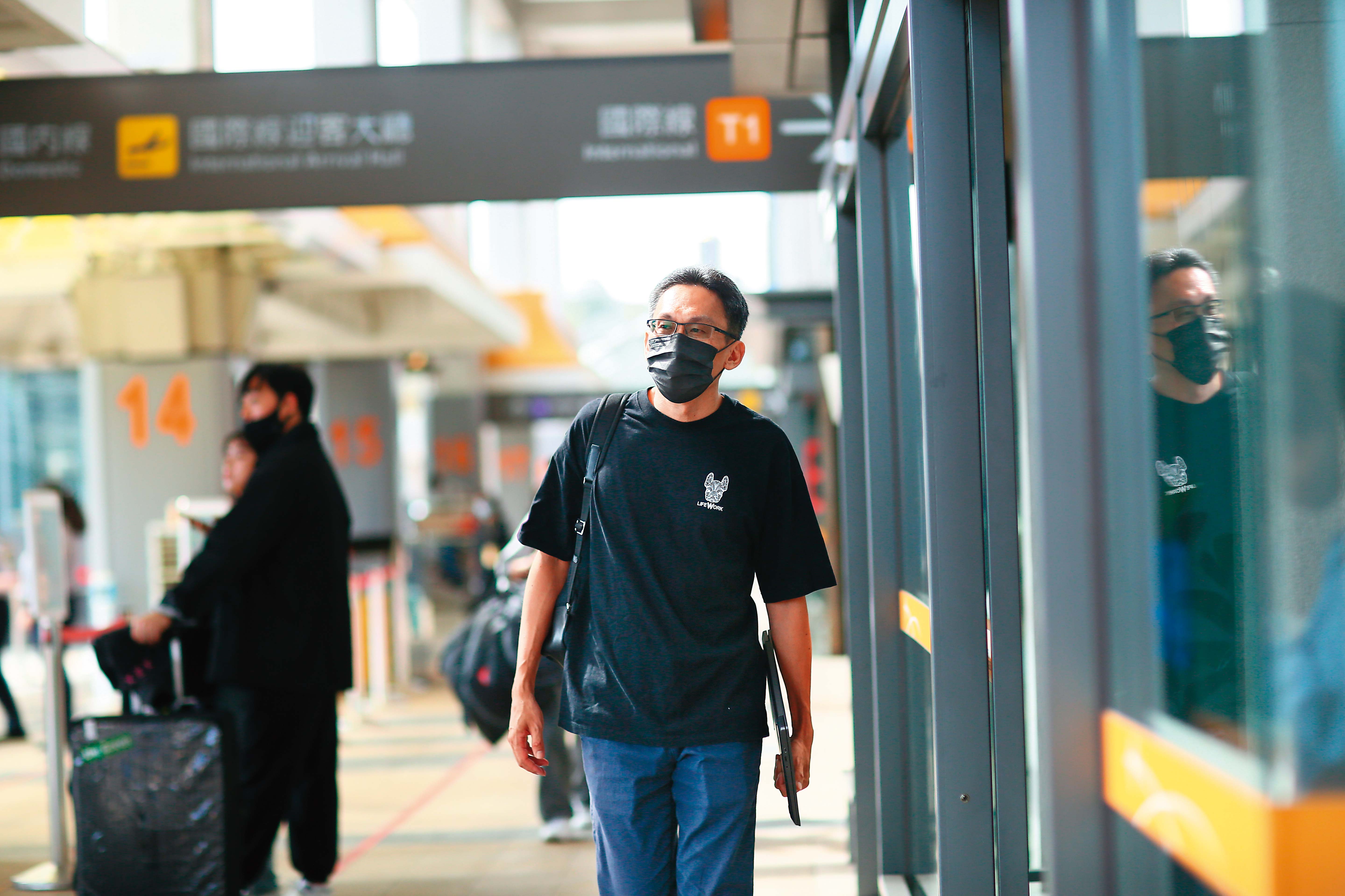 投資達人小股東彼得重視每一塊錢，寫了萬字家書，想把理財心法傳授給兒女。