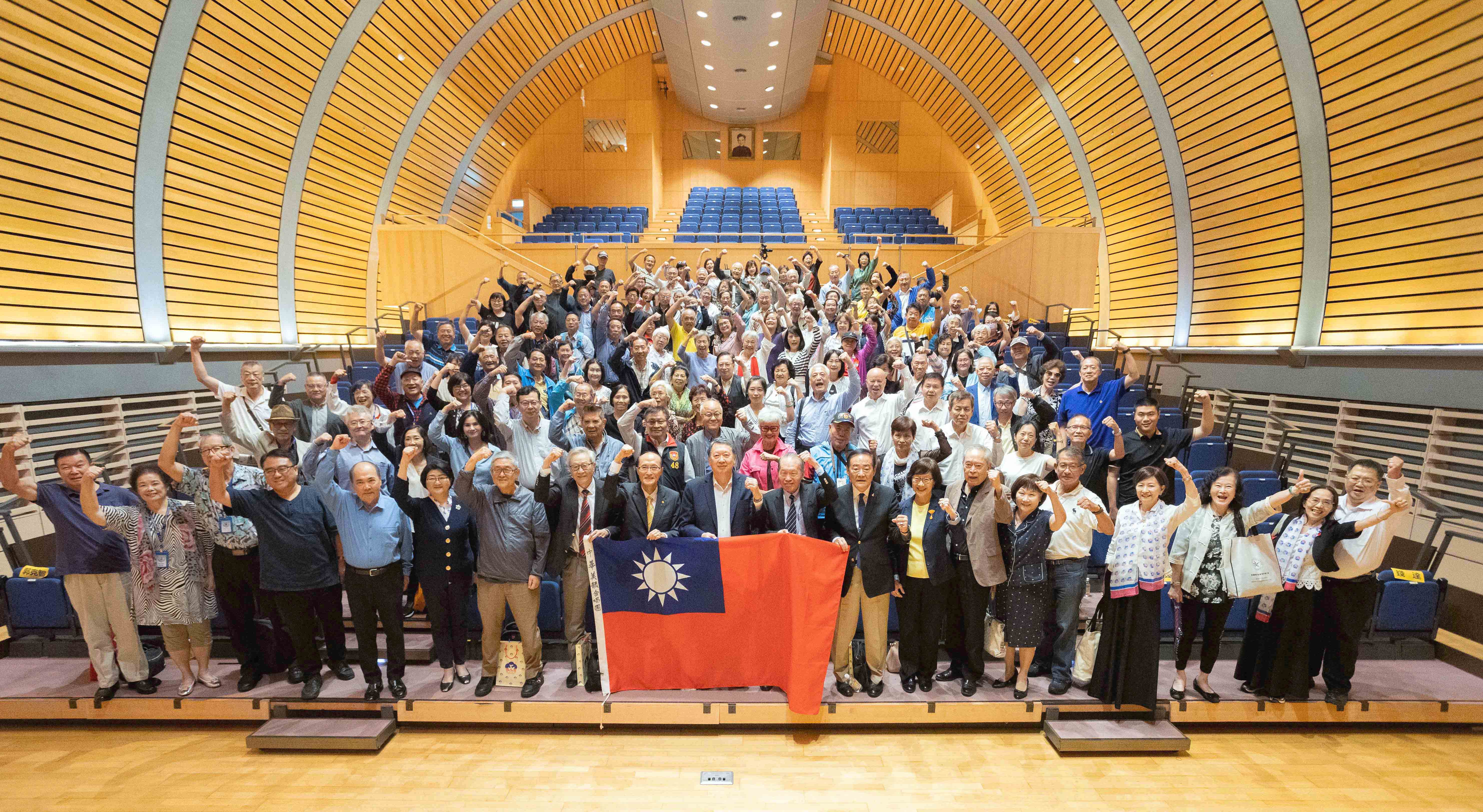 由中華眷村總會舉辦的「回顧1949」論壇，10月25日吸引超過200位民眾到場響應。