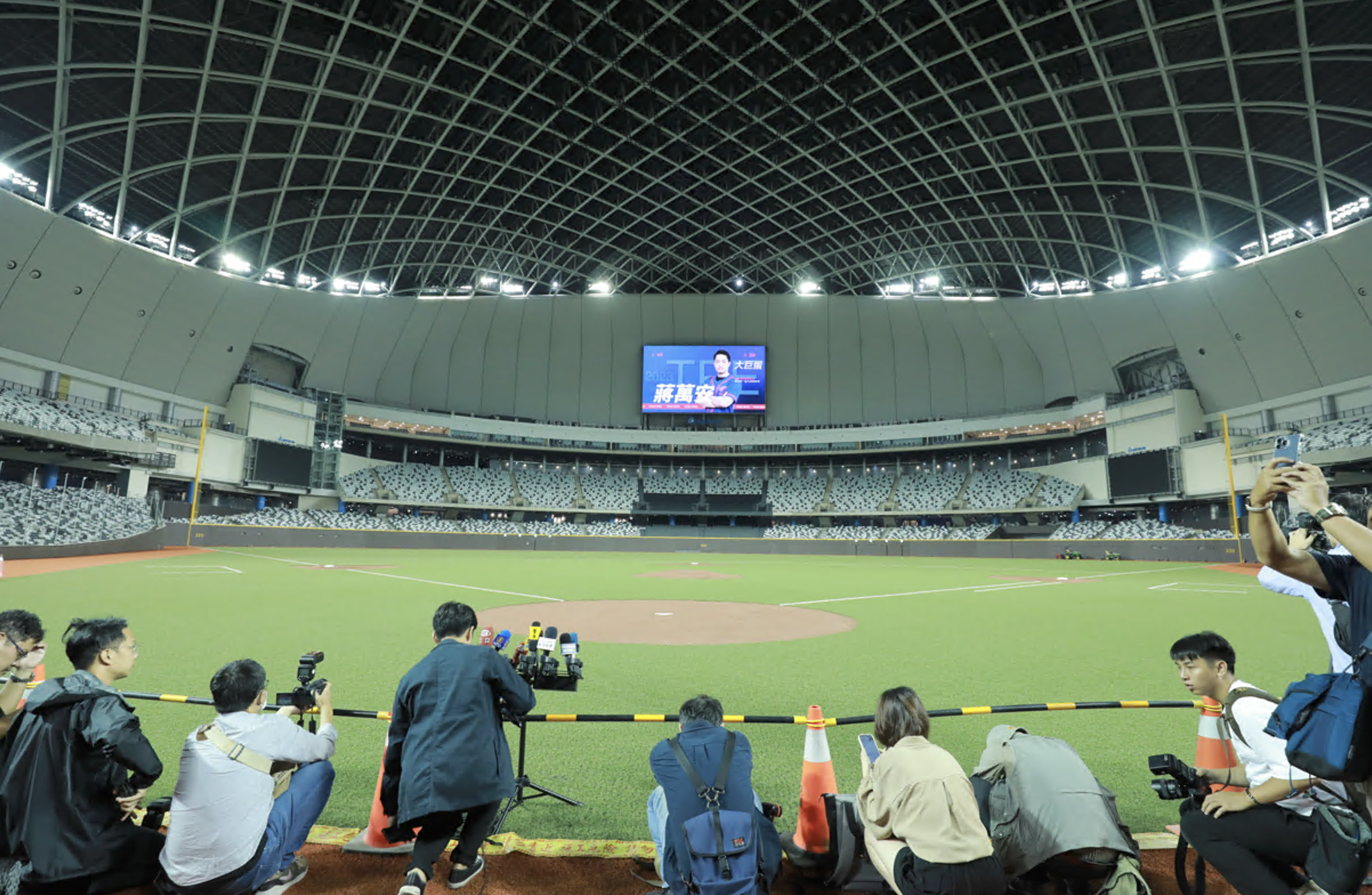 大巨蛋終於取得使用執照。（本刊資料照）