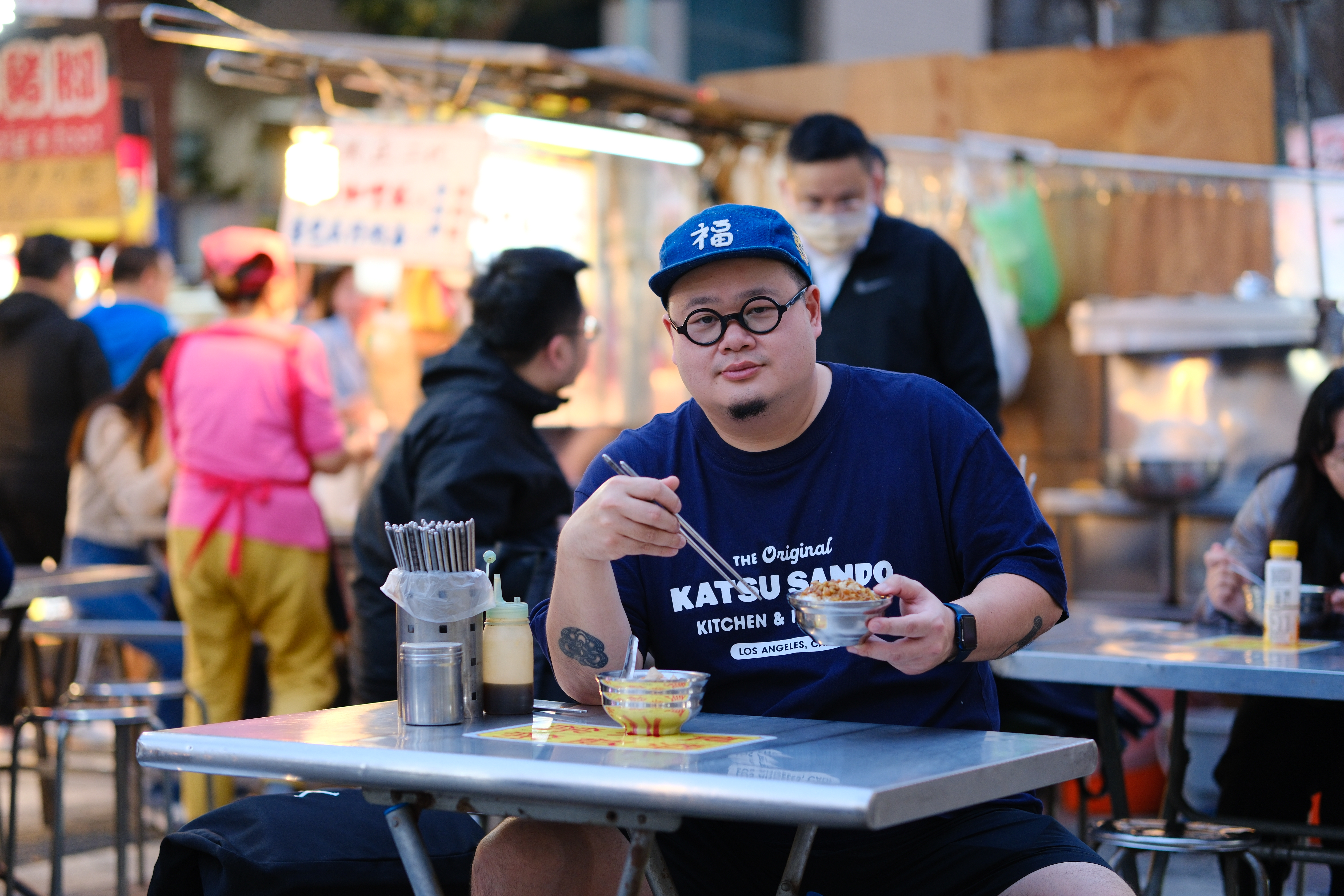 「NOBUO」餐廳主廚李信男（Nobu Lee），在不同國家生活、工作，最心心念念的台灣小吃就是滷肉飯。