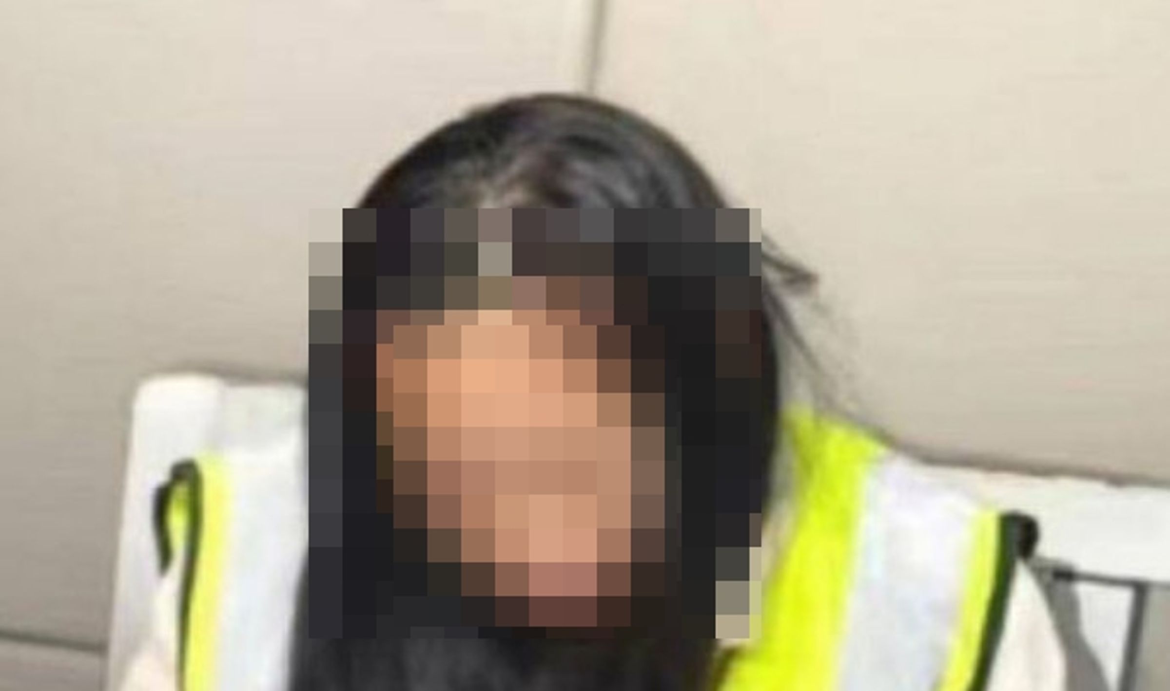 婦人設局與兒子好友網戀，趁機詐財80多萬人民幣，最後遭警方逮捕。（翻攝微博）