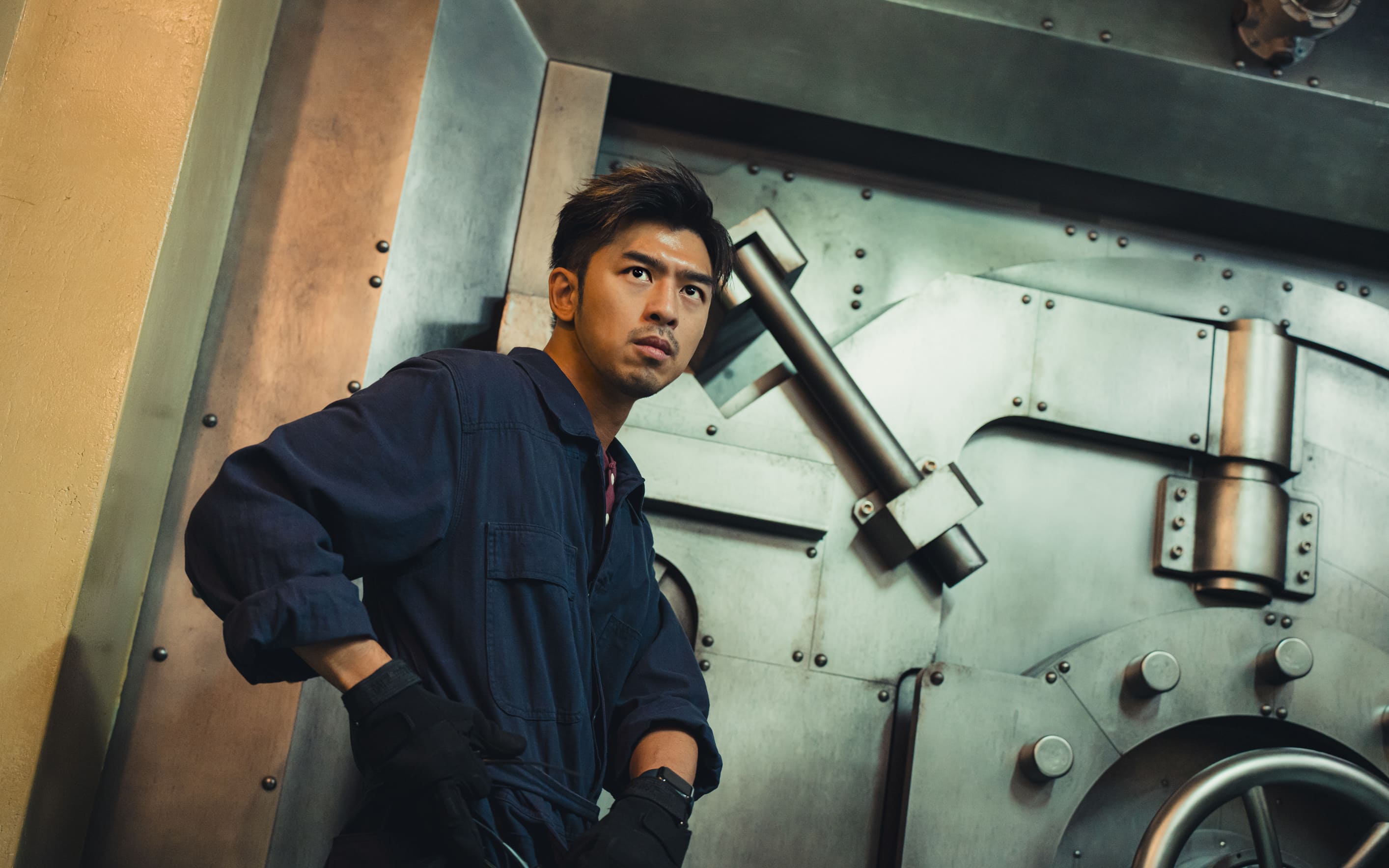 陳柏霖飾演竊盜集團首領，心思縝密，團隊做案都靠他規劃。（甲上提供）