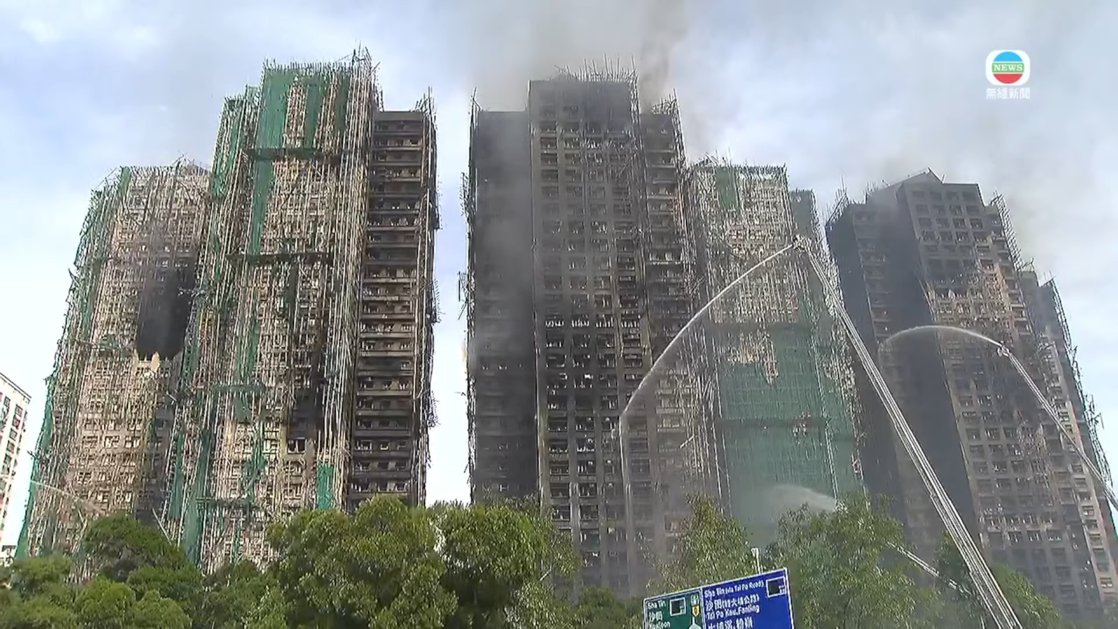 香港大火／女受困起火宏昌閣23樓「成功獲救」　老公外出急致電：用濕毛巾摀嘴