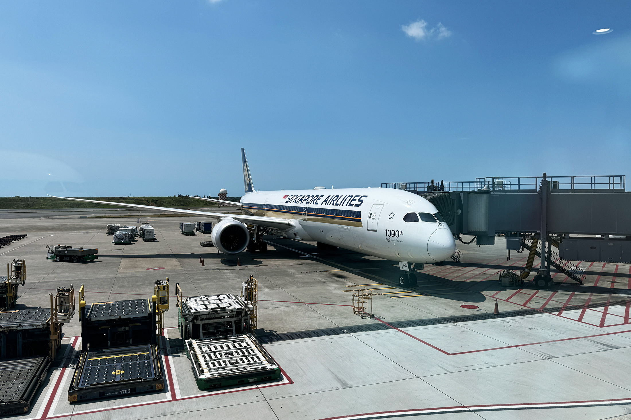 新加坡航空以波音787-10提供每天2班往返台北—新加坡。