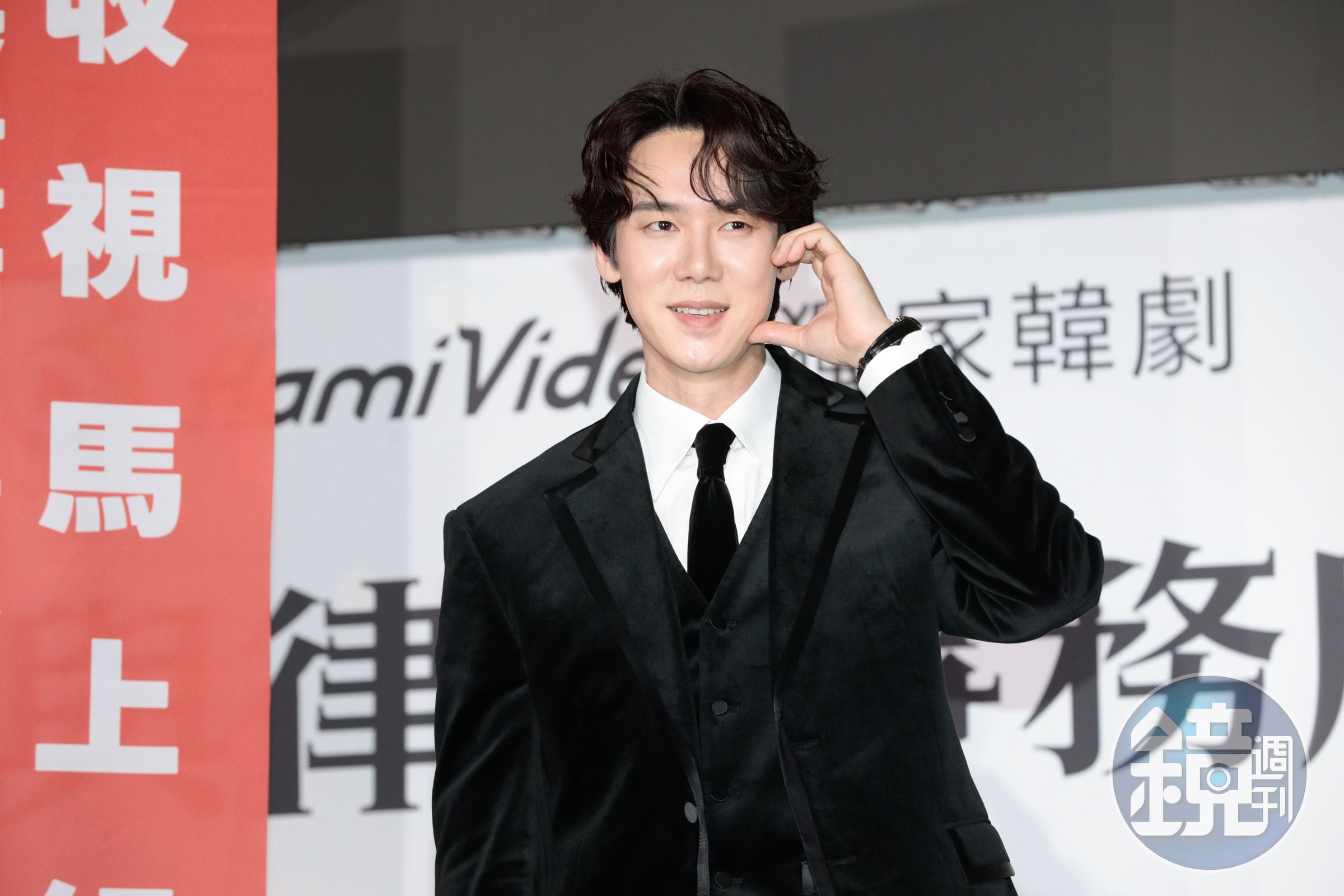 柳演錫今（3日）特地出席新劇《神與律師事務所》記者會，元宵節吃湯圓開心稱讚：「金齁呷！」