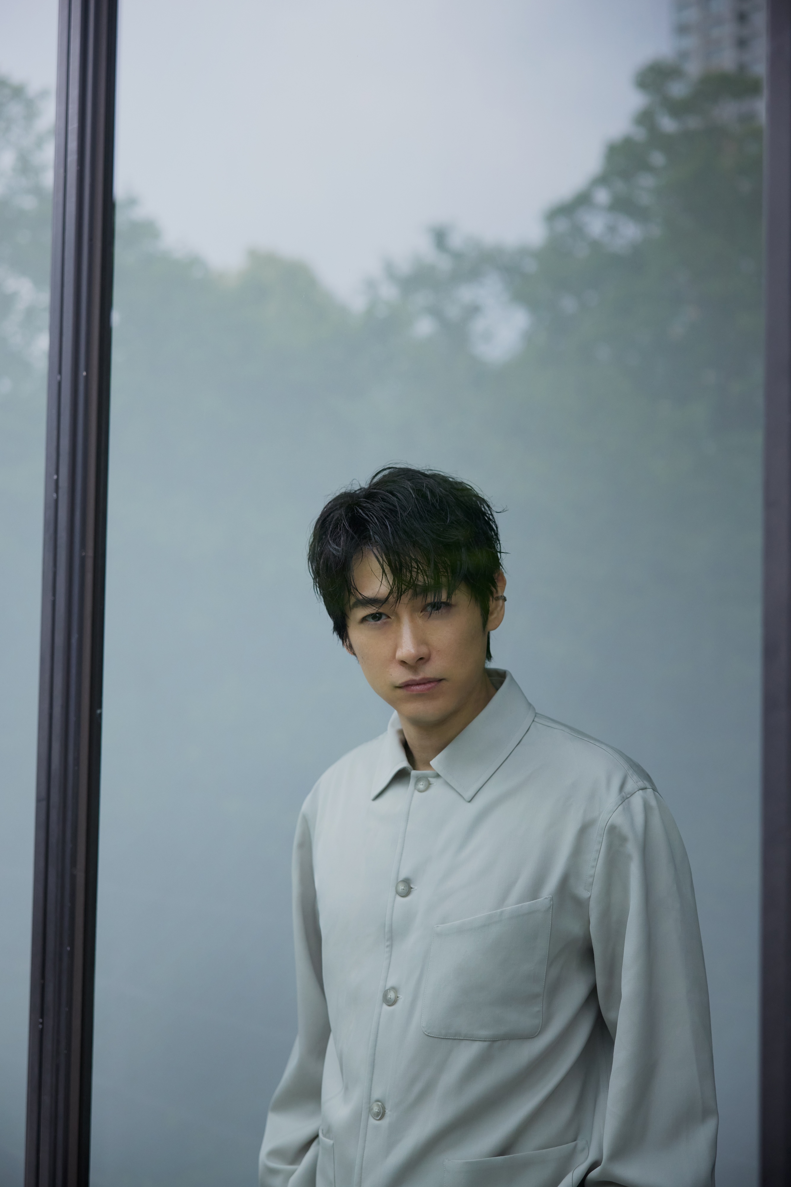 藤岡靛出道近20年，在台灣推出首張精選輯《Stars of the Lid》。（相信音樂提供）