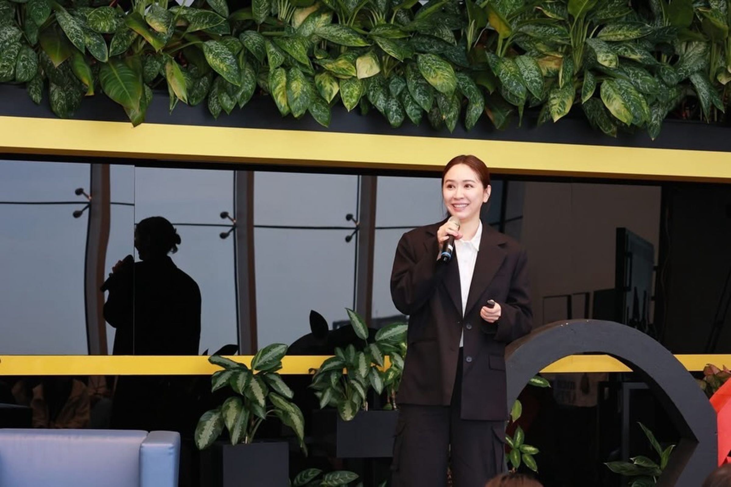 蔡依珊受邀到台積電演講,分享女性創業心路歷程。(翻攝pattytsai13 IG)