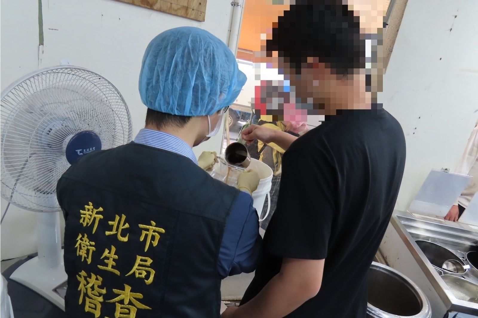 招牌飲料「腸桿菌科超標30倍」　知名手搖分店挨罰3萬