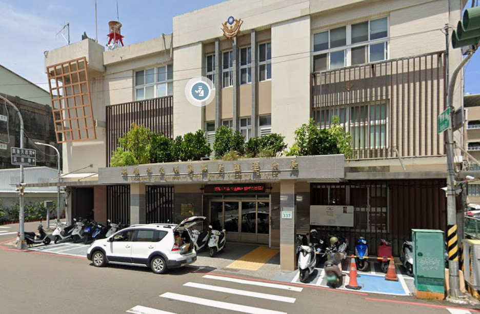 高雄鹽埕分局張姓隊長遭檢舉上班時間幽會,後經查竟事情敵陷害。(翻攝Google Maps)