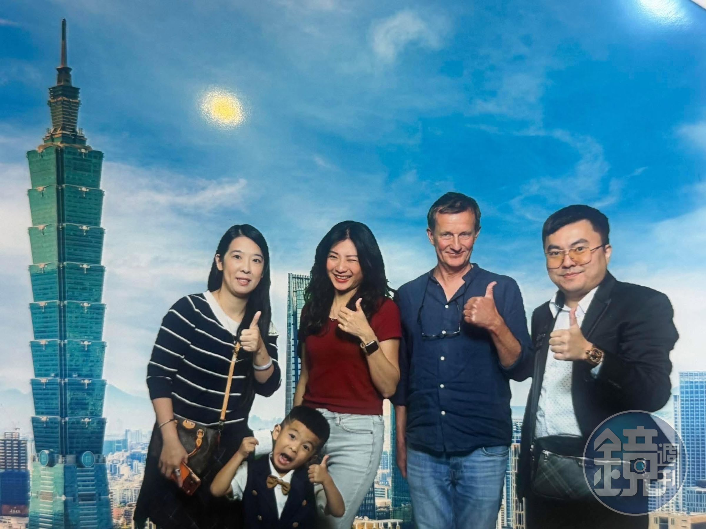 兩位國際學者參訪台北 101 大樓